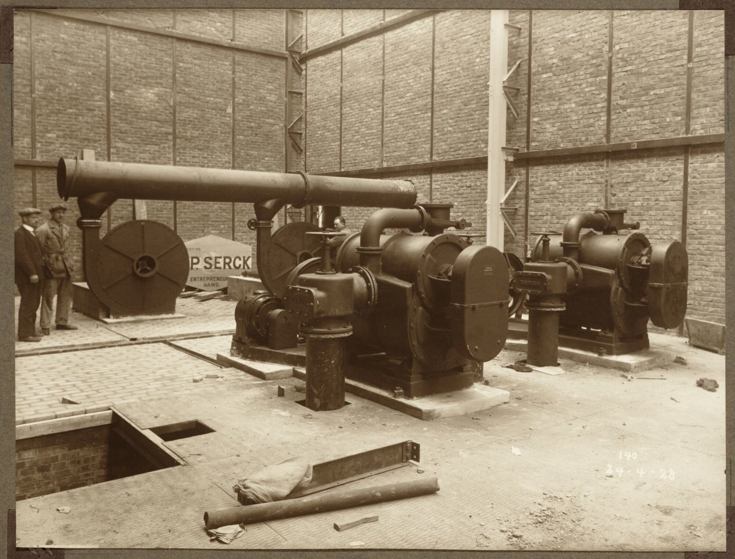 Bouw van ventilatorenzaal van ammoniakfabriek van cokesfabriek Kuhlmann in Zelzate