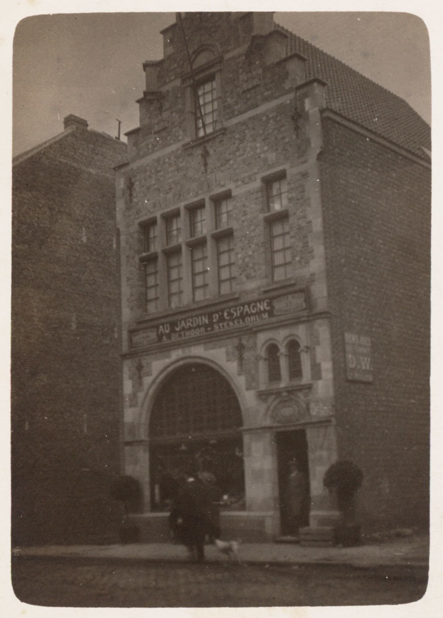 Kruidenier Au Jardin d'Espagne in Ieper