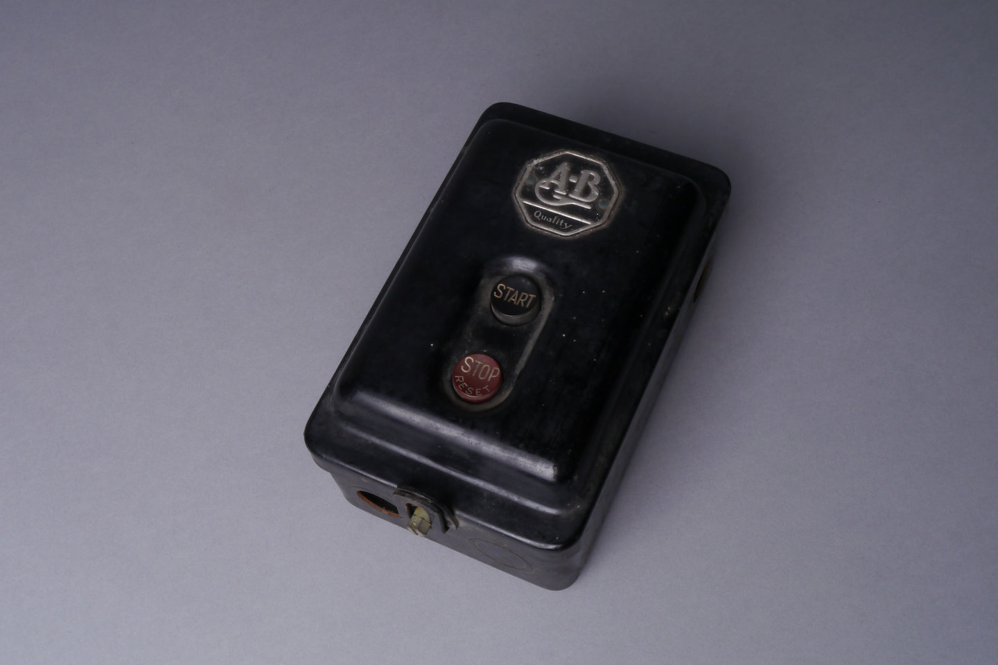 Drukschakelaar voor opbouw van het merk A-B