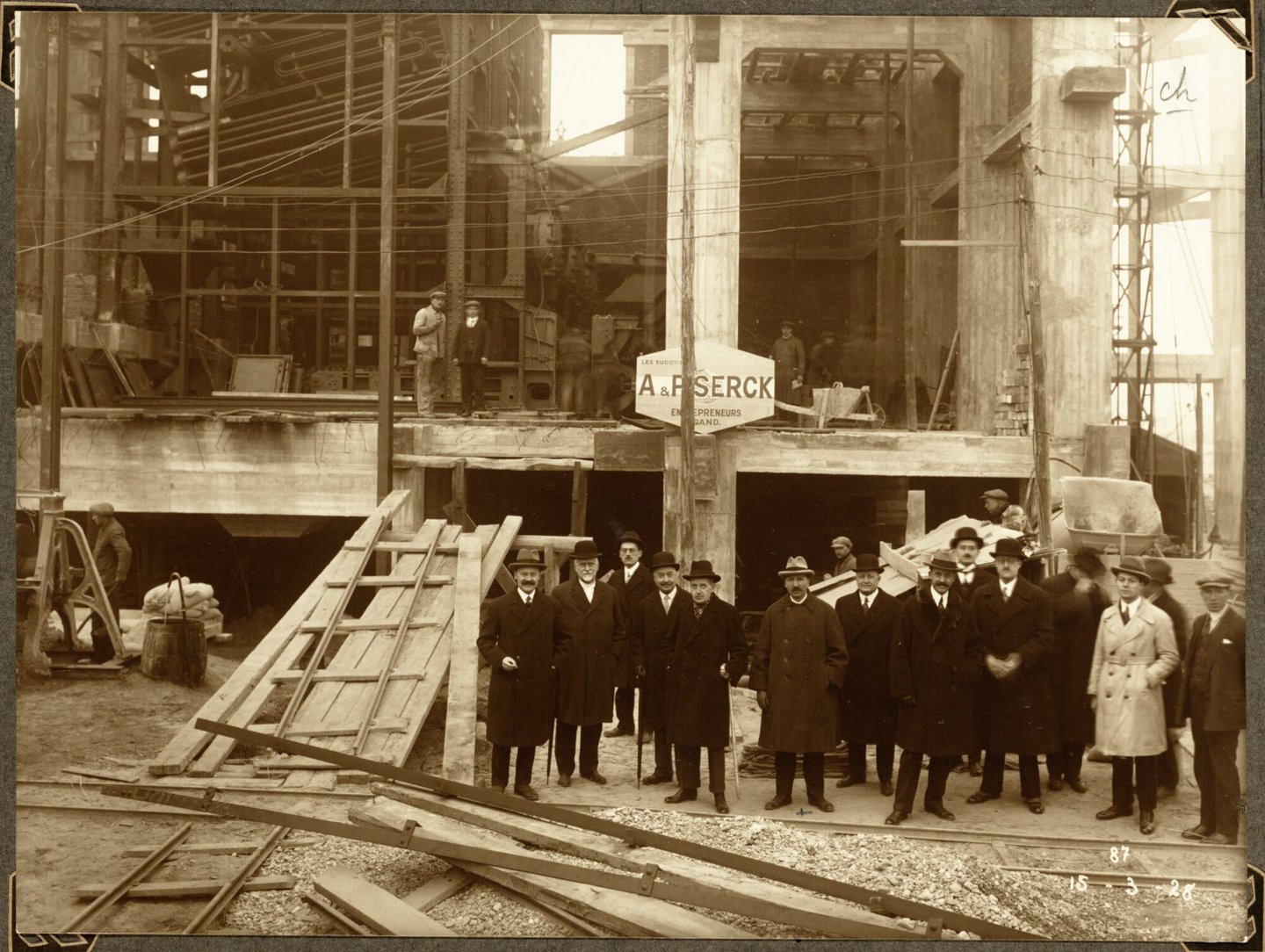 Bouw van generatorengebouw van ammoniakfabriek van cokesfabriek Kuhlmann in Zelzate