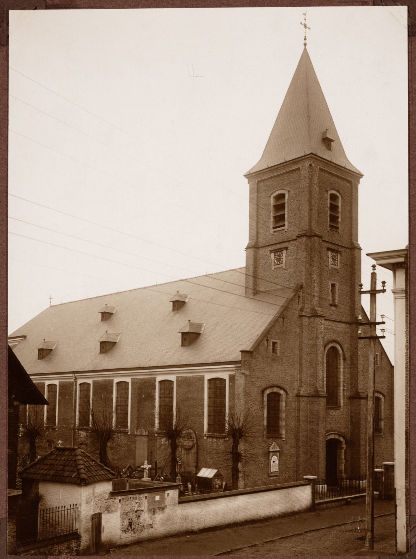 Sint-Niklaaskerk in Zwijnaarde