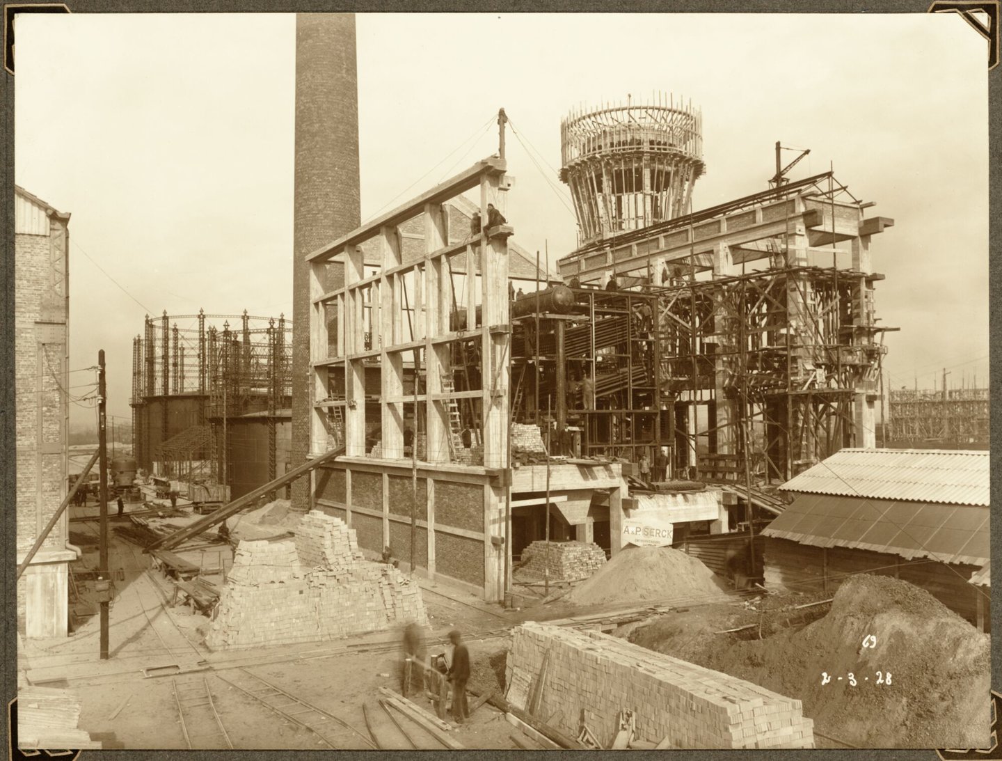 Bouw van generatorengebouw van ammoniakfabriek van cokesfabriek Kuhlmann in Zelzate