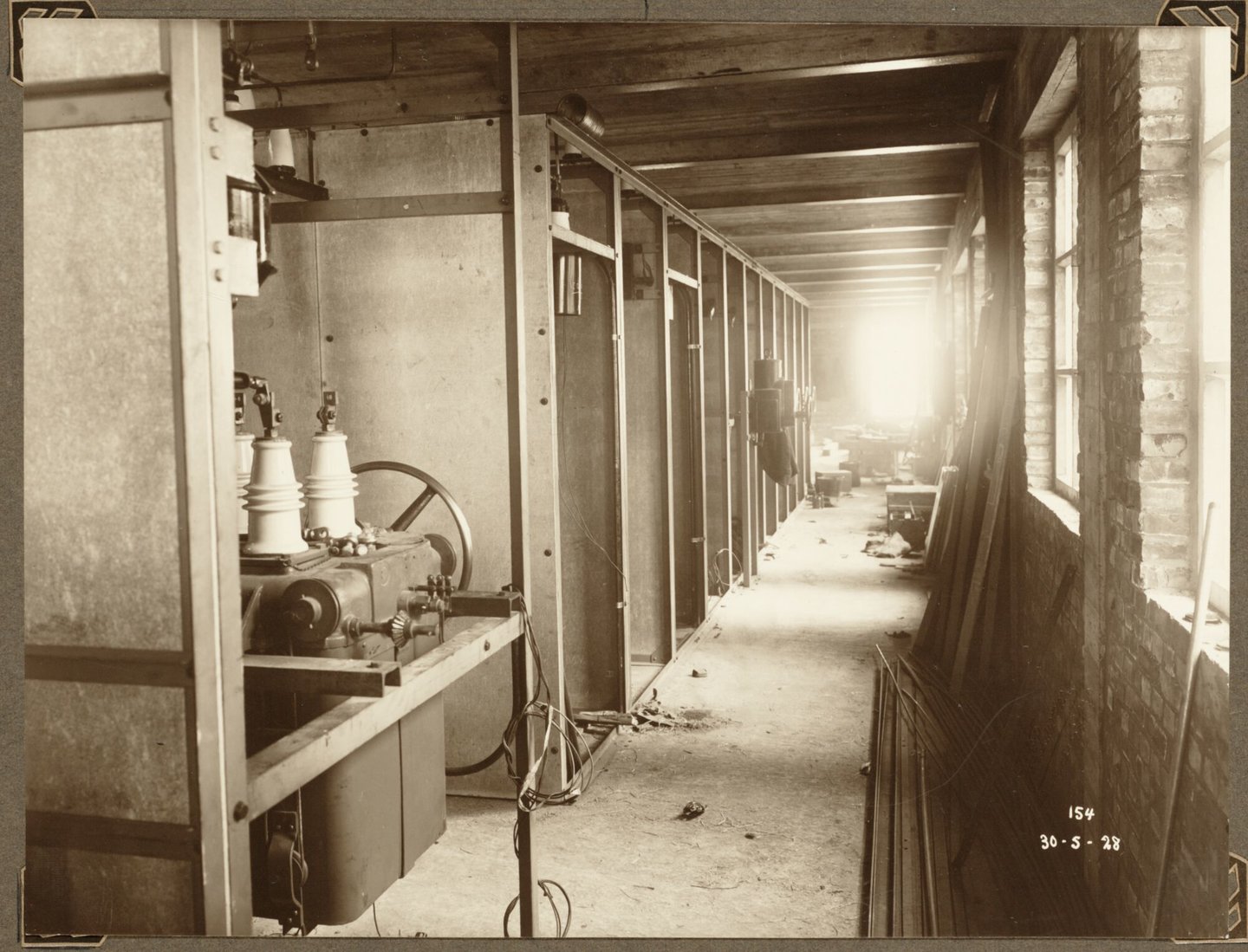 Bouw van transformatorenoverspanning van ammoniakfabriek van cokesfabriek Kuhlmann in Zelzate