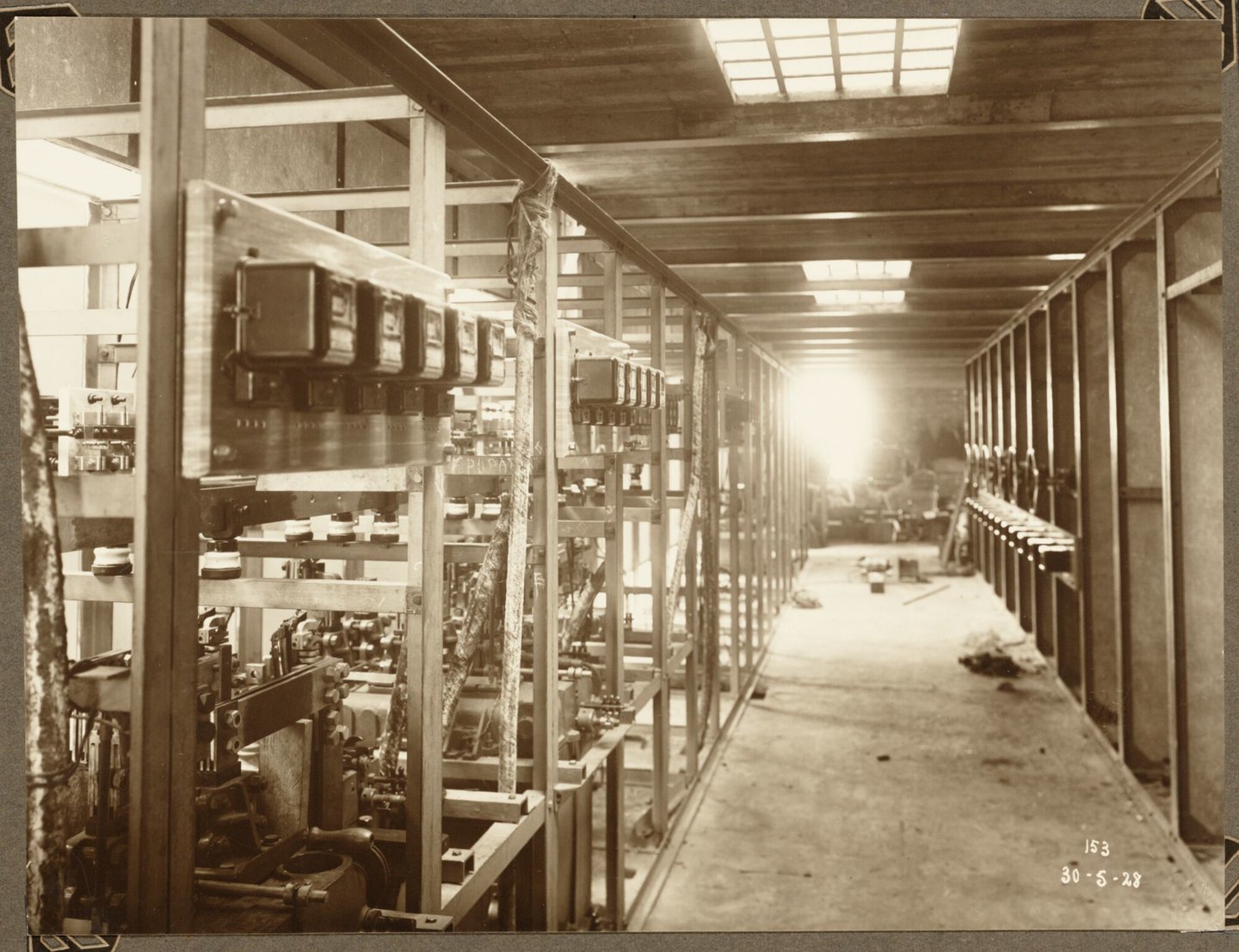 Bouw van transformatorenoverspanning van ammoniakfabriek van cokesfabriek Kuhlmann in Zelzate