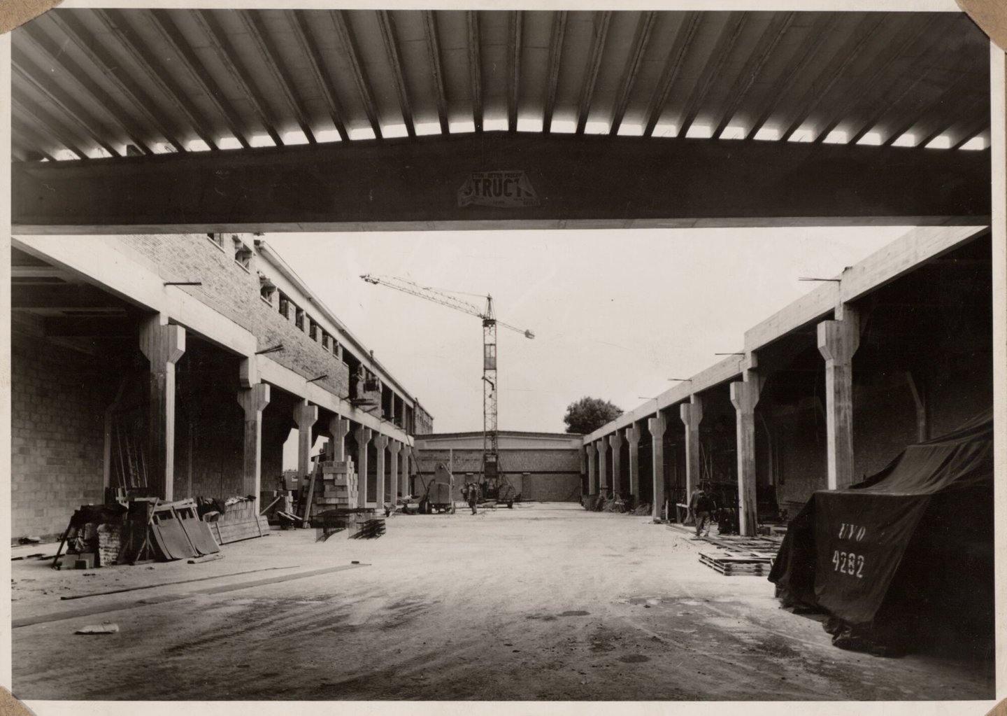 Bouw van textielfabriek Fabelta nv in Zwijnaarde