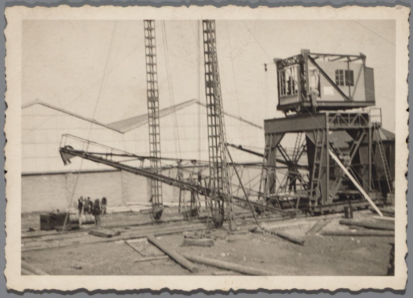 Montage van bouwkraan van Verstraete