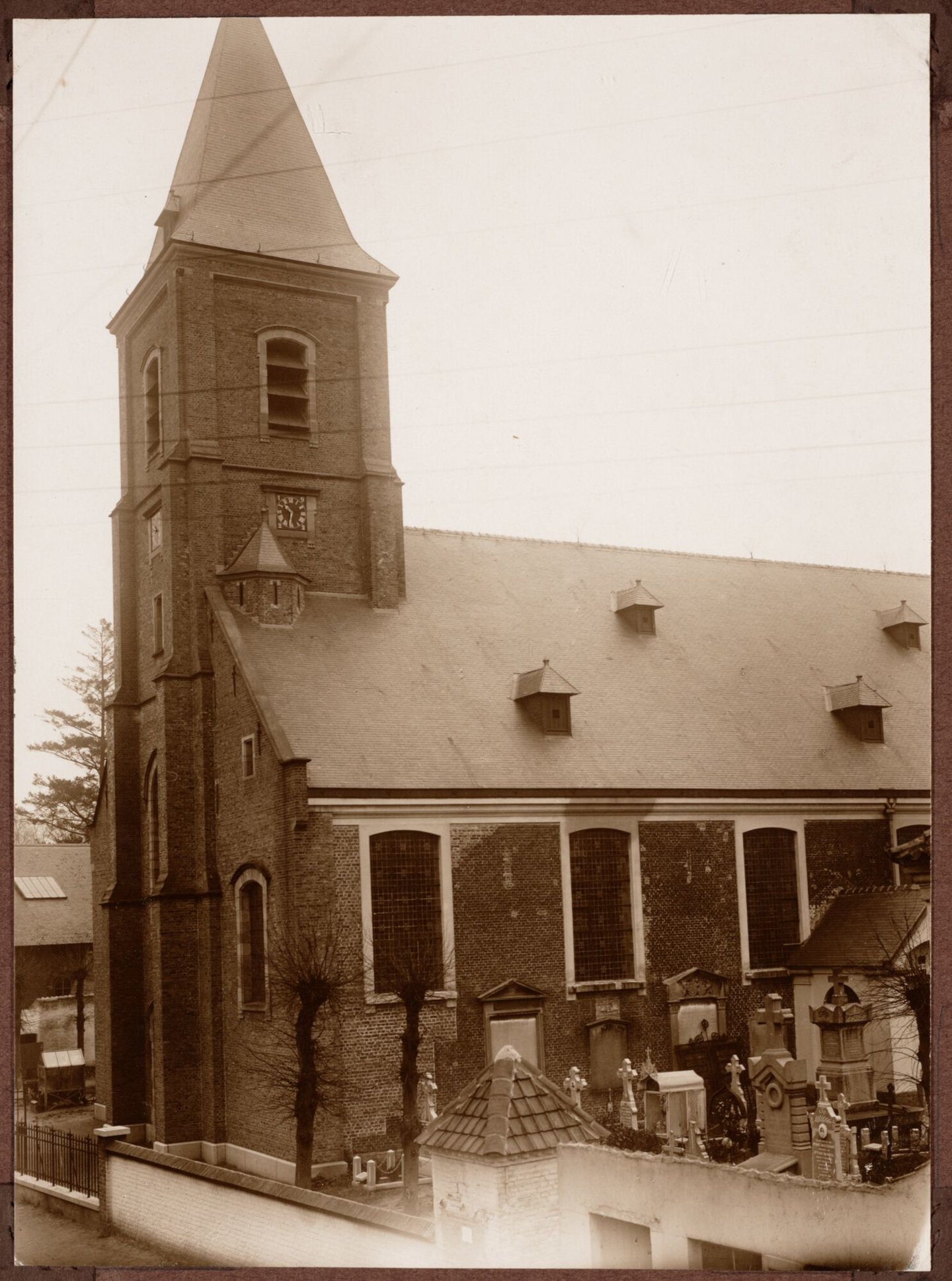 Sint-Niklaaskerk in Zwijnaarde
