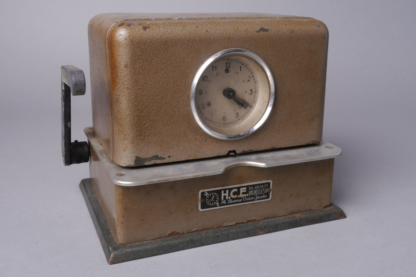 Mechanische prikklok van het merk HCE