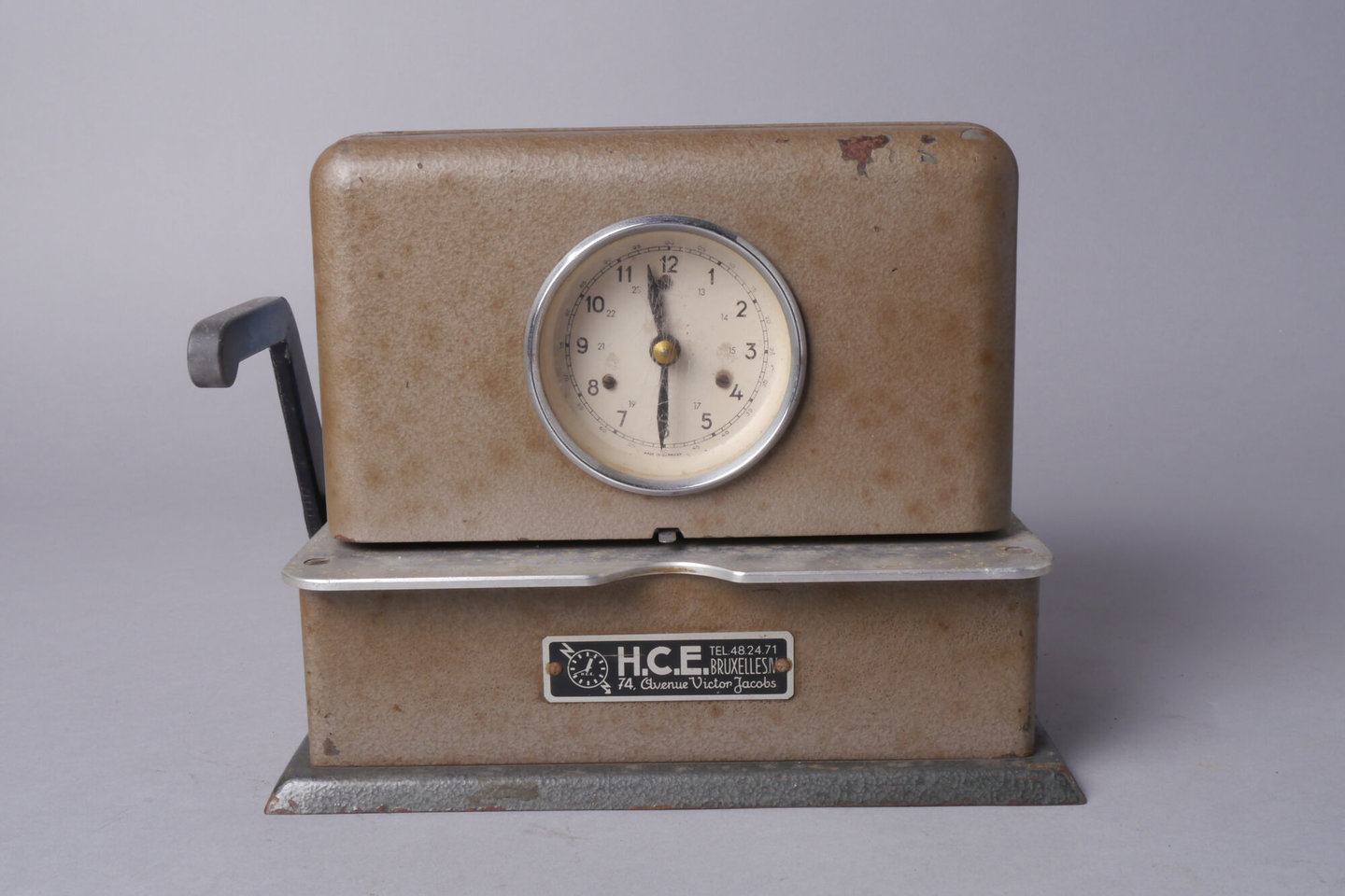 Mechanische prikklok van het merk HCE