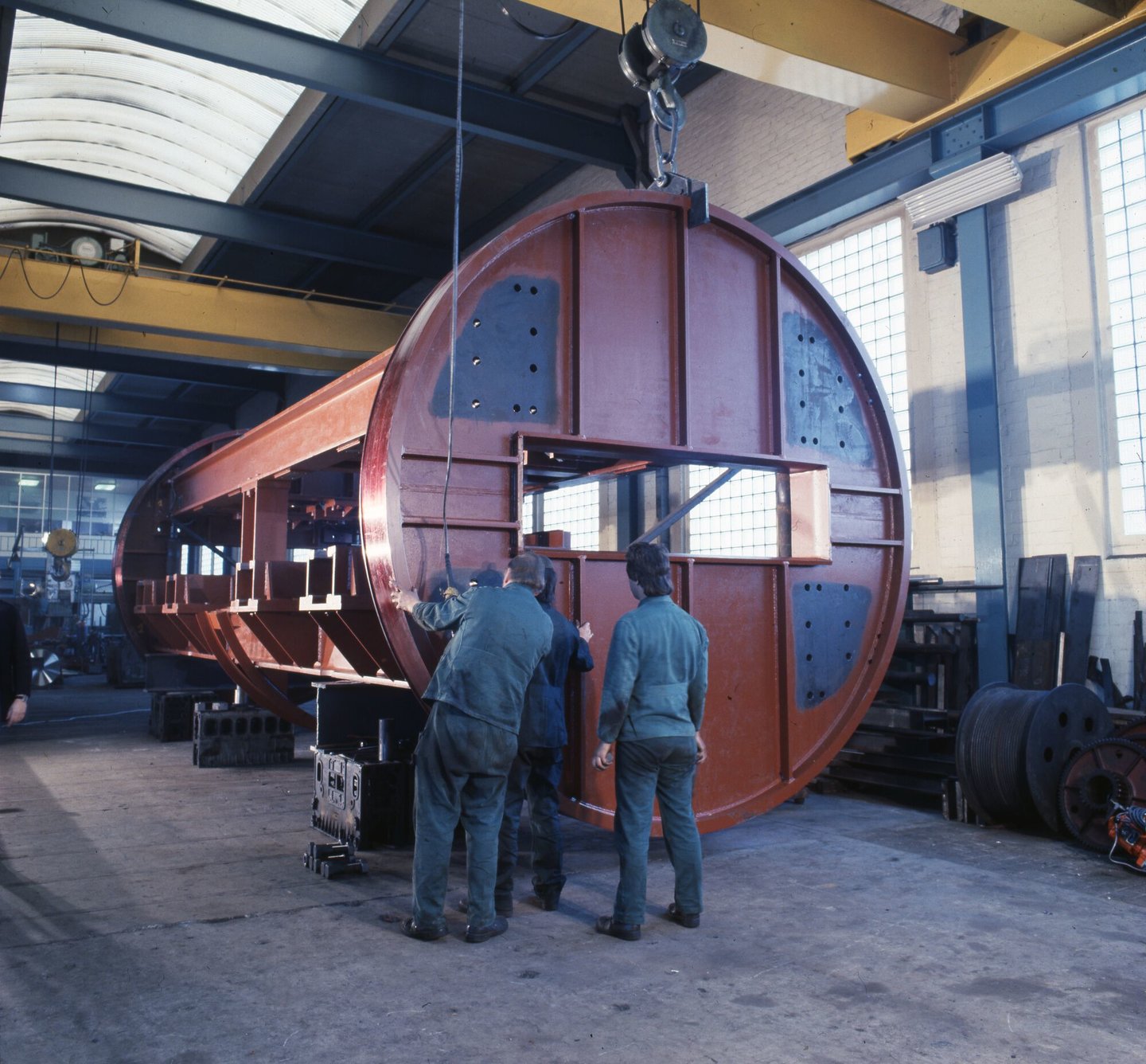 Machineonderdeel in productiehal van Gentse Metaalwerken in Gent