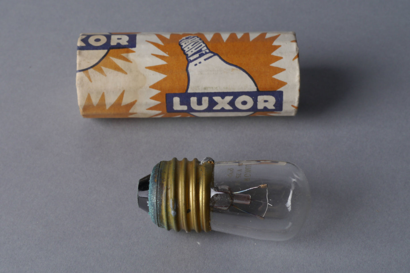 Gloeilamp van het merk Luxor