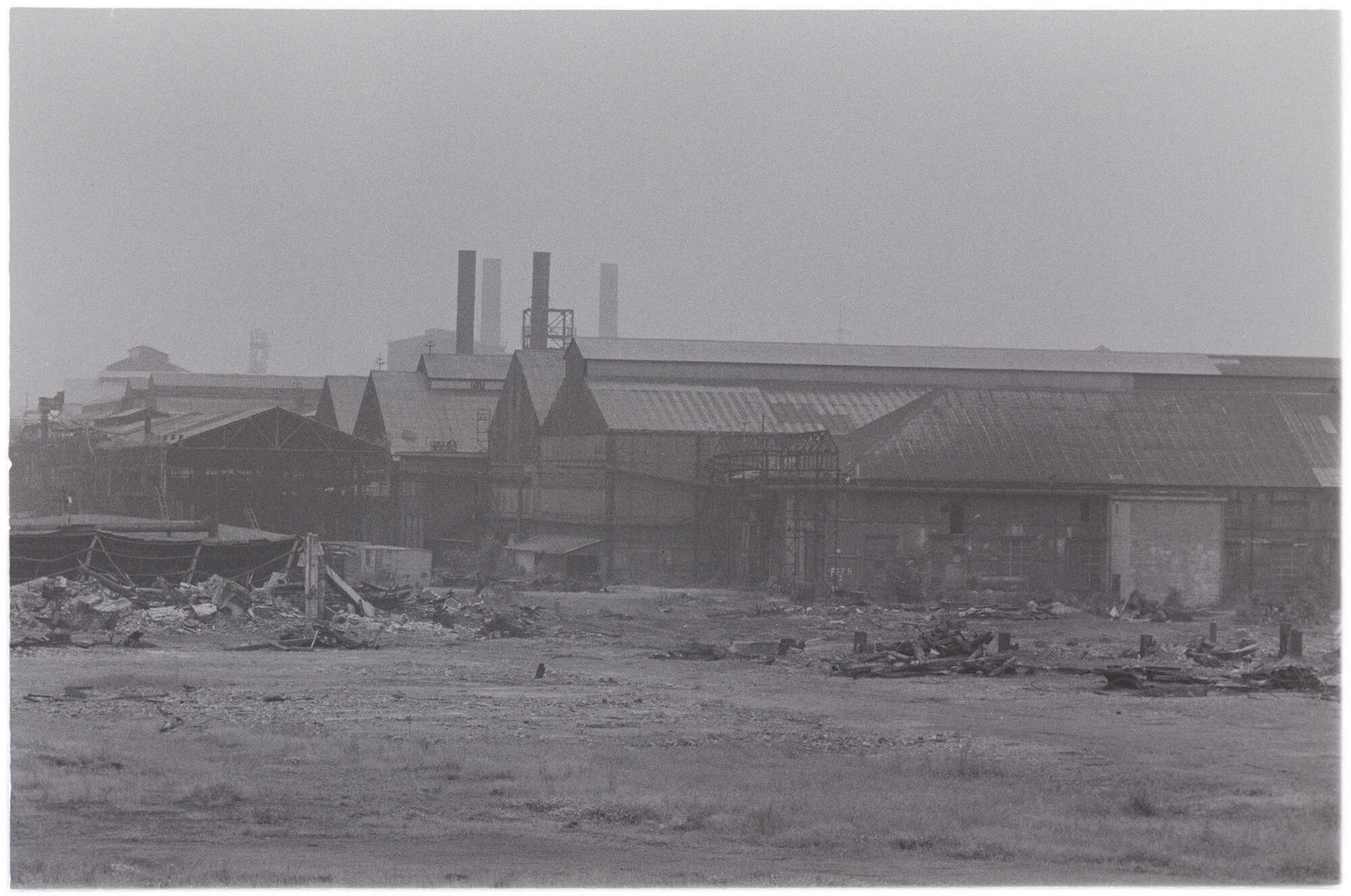 Afbraak van staalgieterij Usines Métallurgiques de Hainaut-Sambre in Couillet