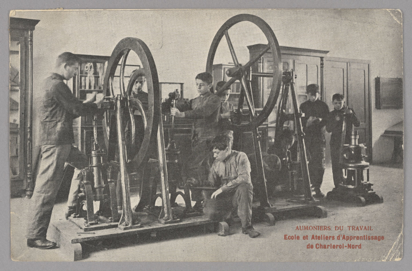 De afdeling mechanica in Collège des Aumôniers du Travail in Charleroi