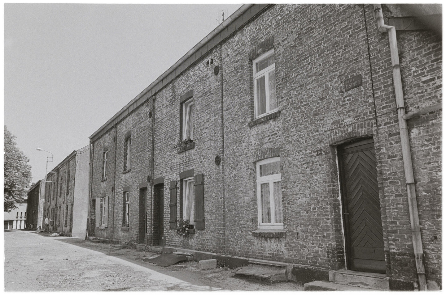 Arbeiderswijk bij staalfabriek Minière et Métallurgique de Rodange-Athus in Athus