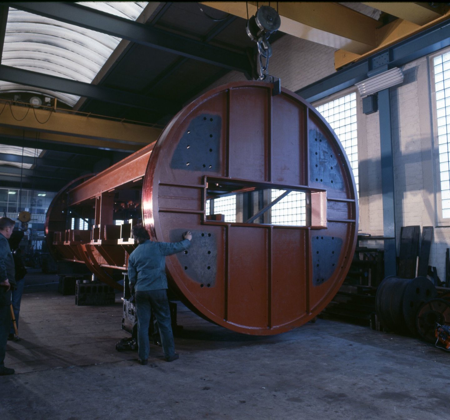 Machineonderdeel in productiehal van Gentse Metaalwerken in Gent