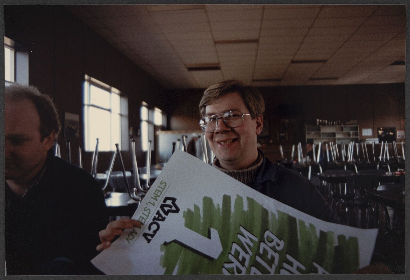 Arbeiders van Scheepswerven Langerbrugge in Gent tijdens sociale verkiezingen in 1992