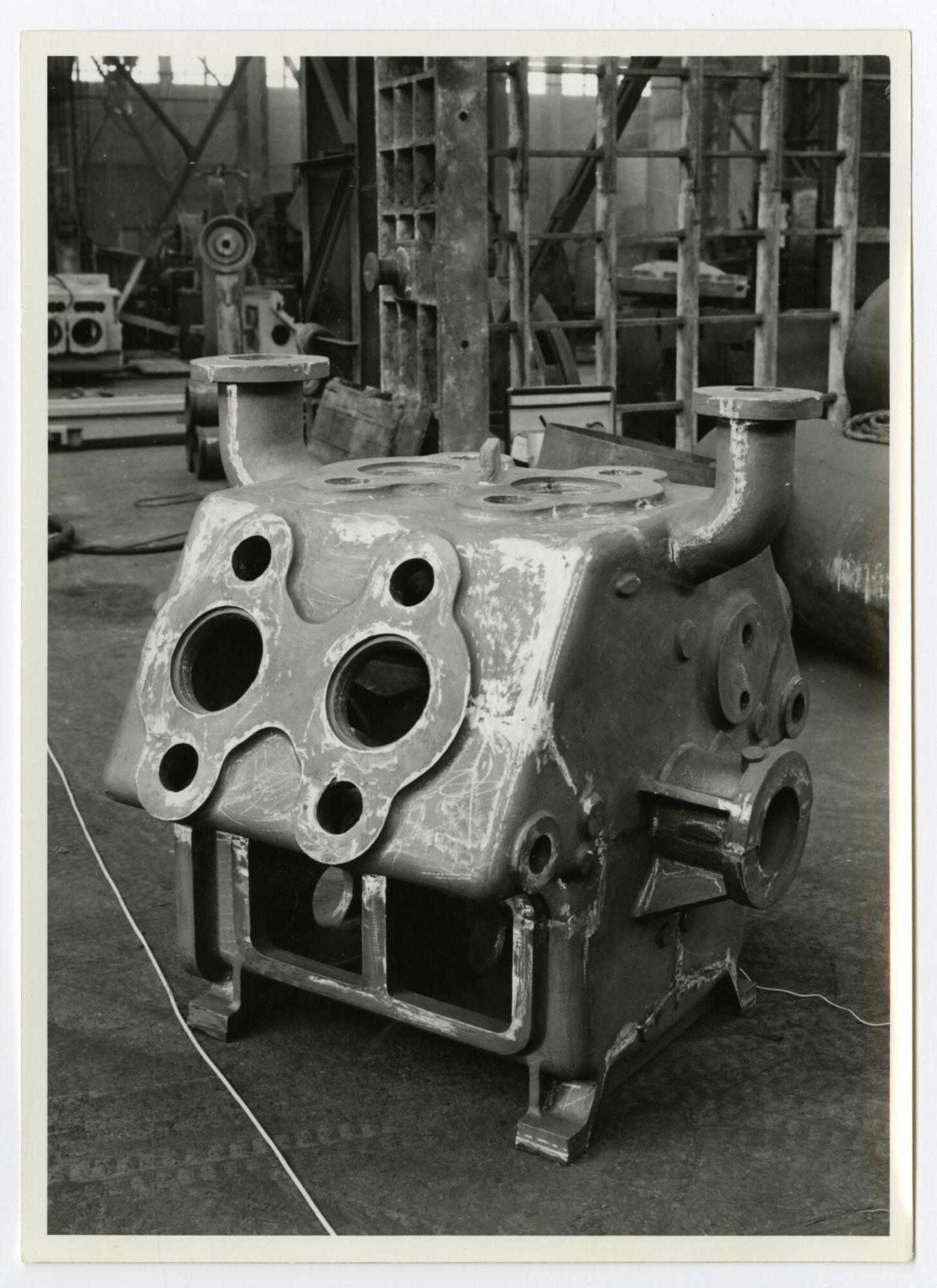 Gietstuk in productiehal van machinebouwer ACEC in Gent