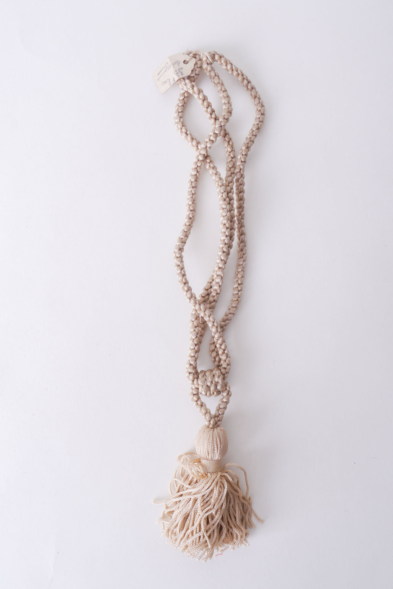 Embrasse om gordijn open te houden met 1 kwast