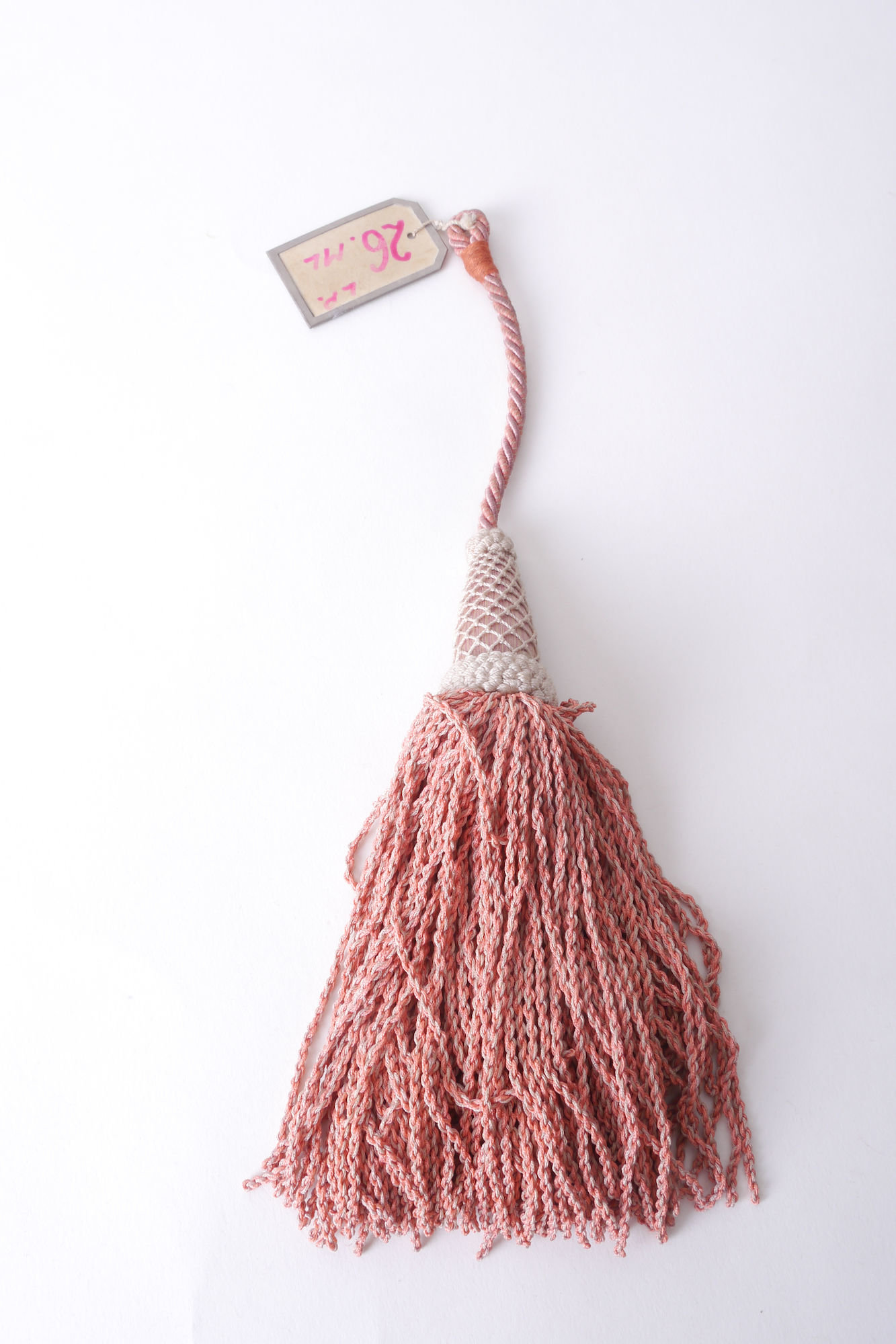 Gland of kwast met vorm, keel en rok