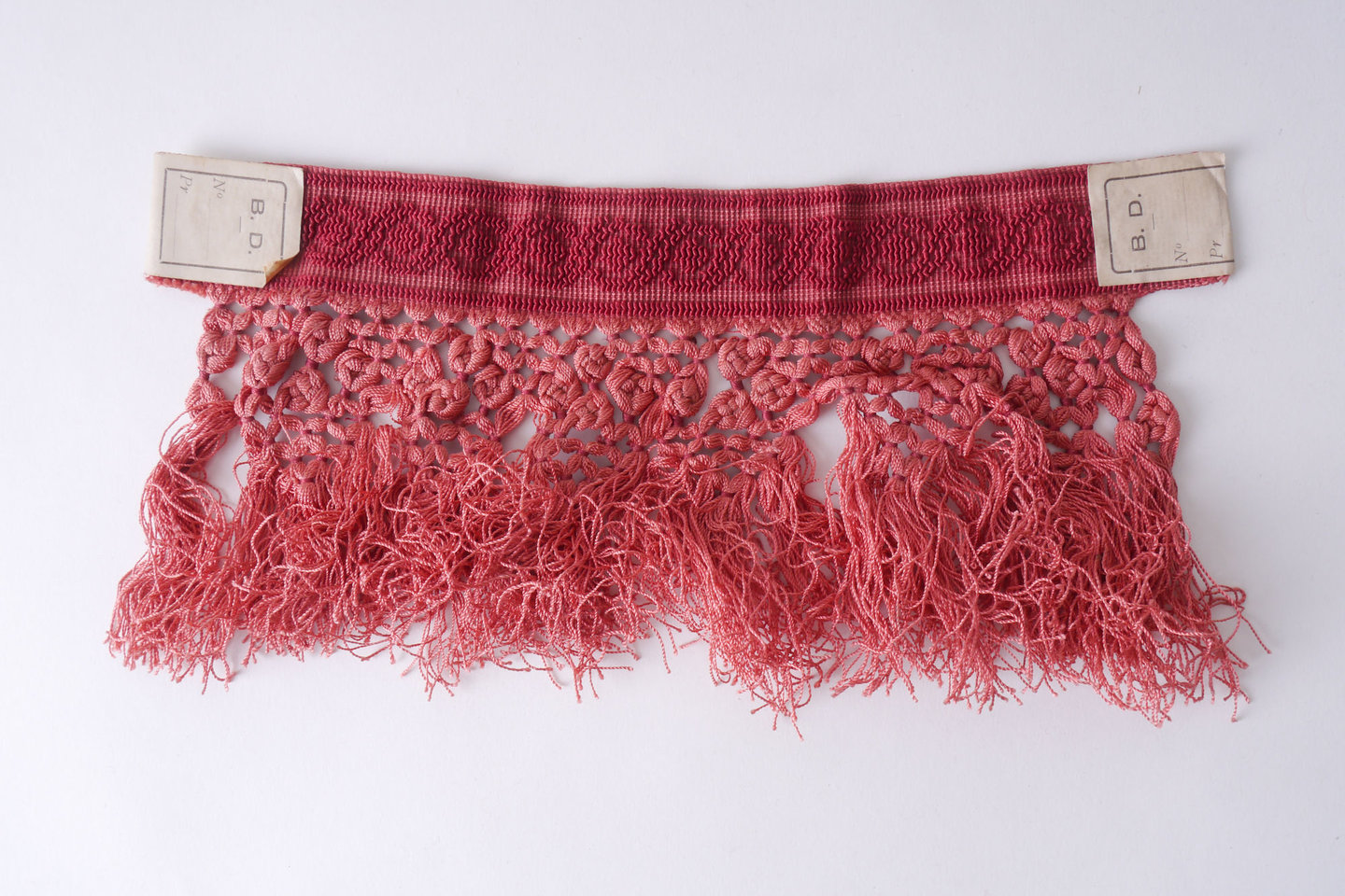 Frange als onderdeel voor het vervaardigen van passement