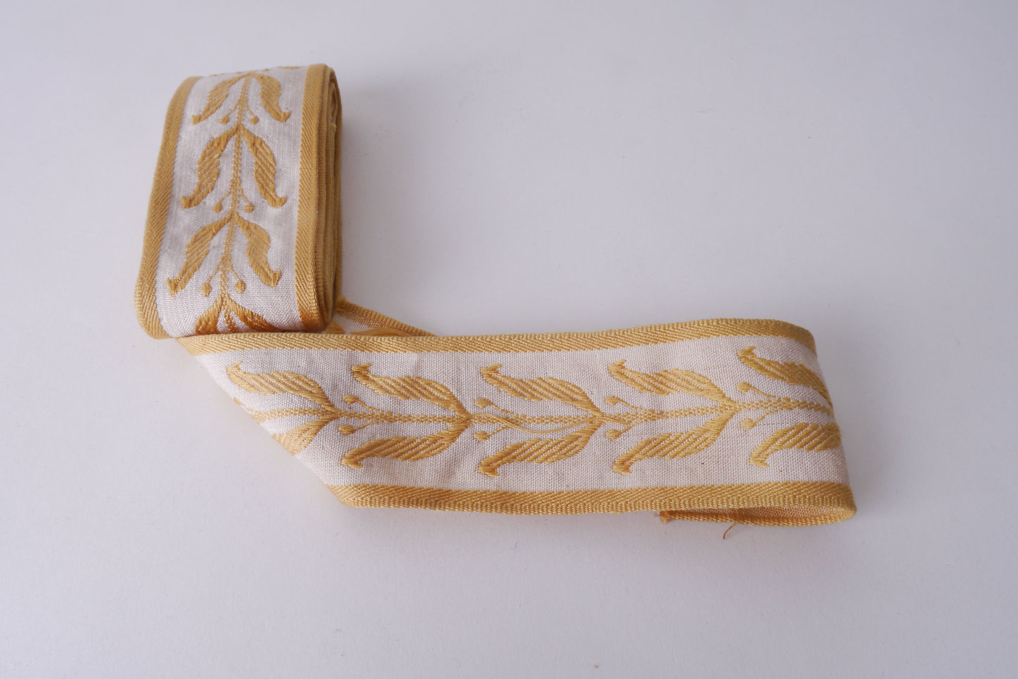 Galon of boord als onderdeel voor het vervaardigen van passement