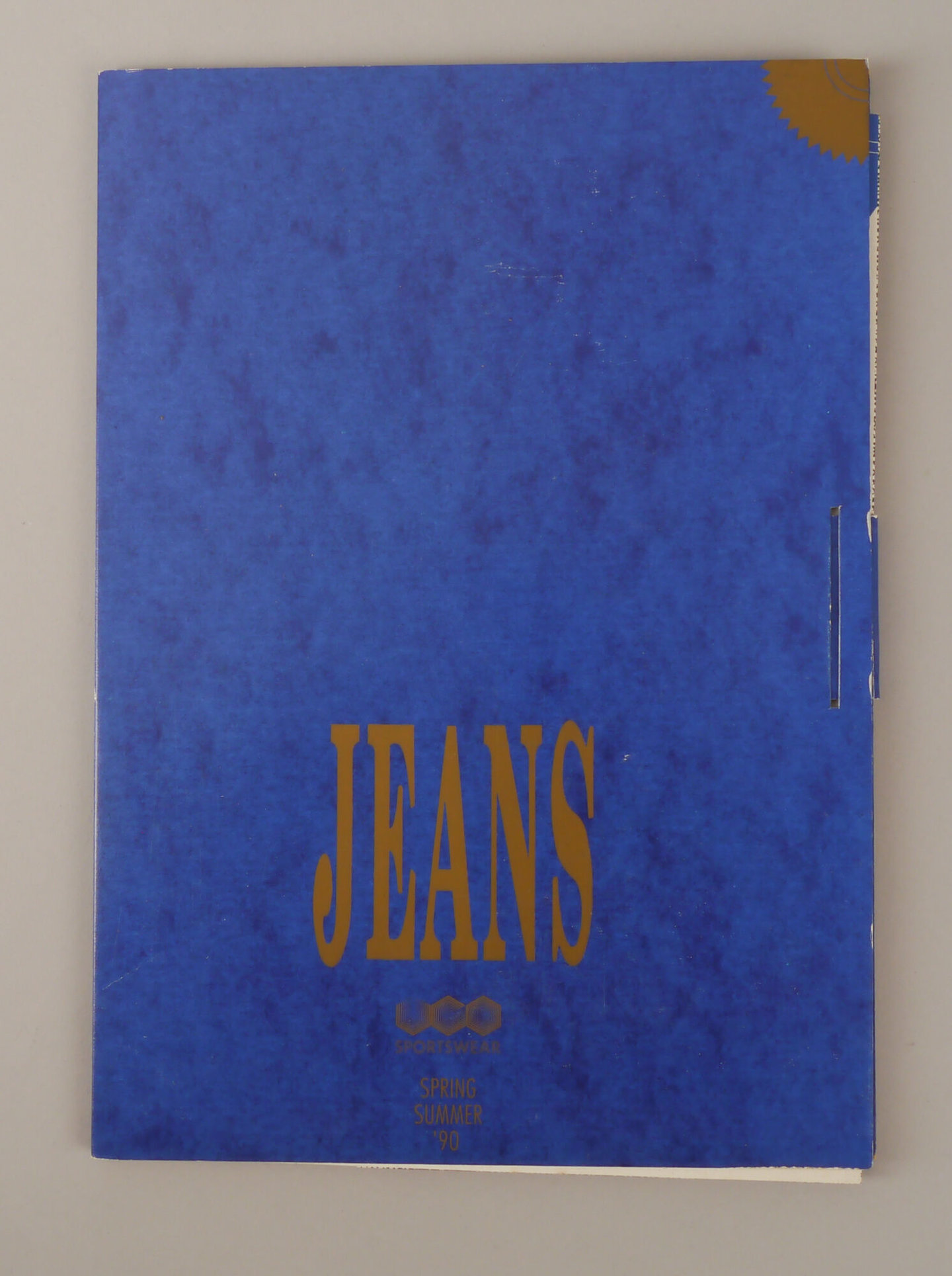 Staalkaart met textielstalen van UCO Sportswear