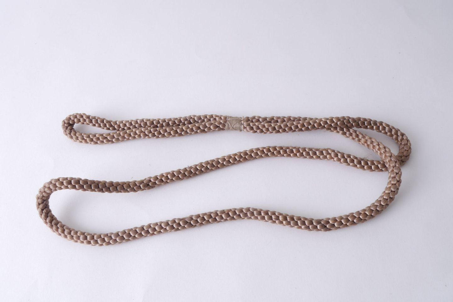 Embrasse câblée of gordijnkoord om gordijn open te houden