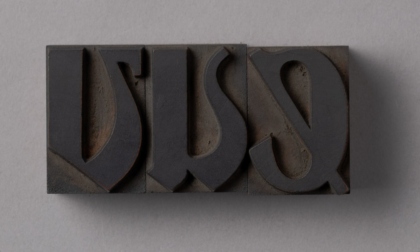 Houten drukletters van het type Decorative