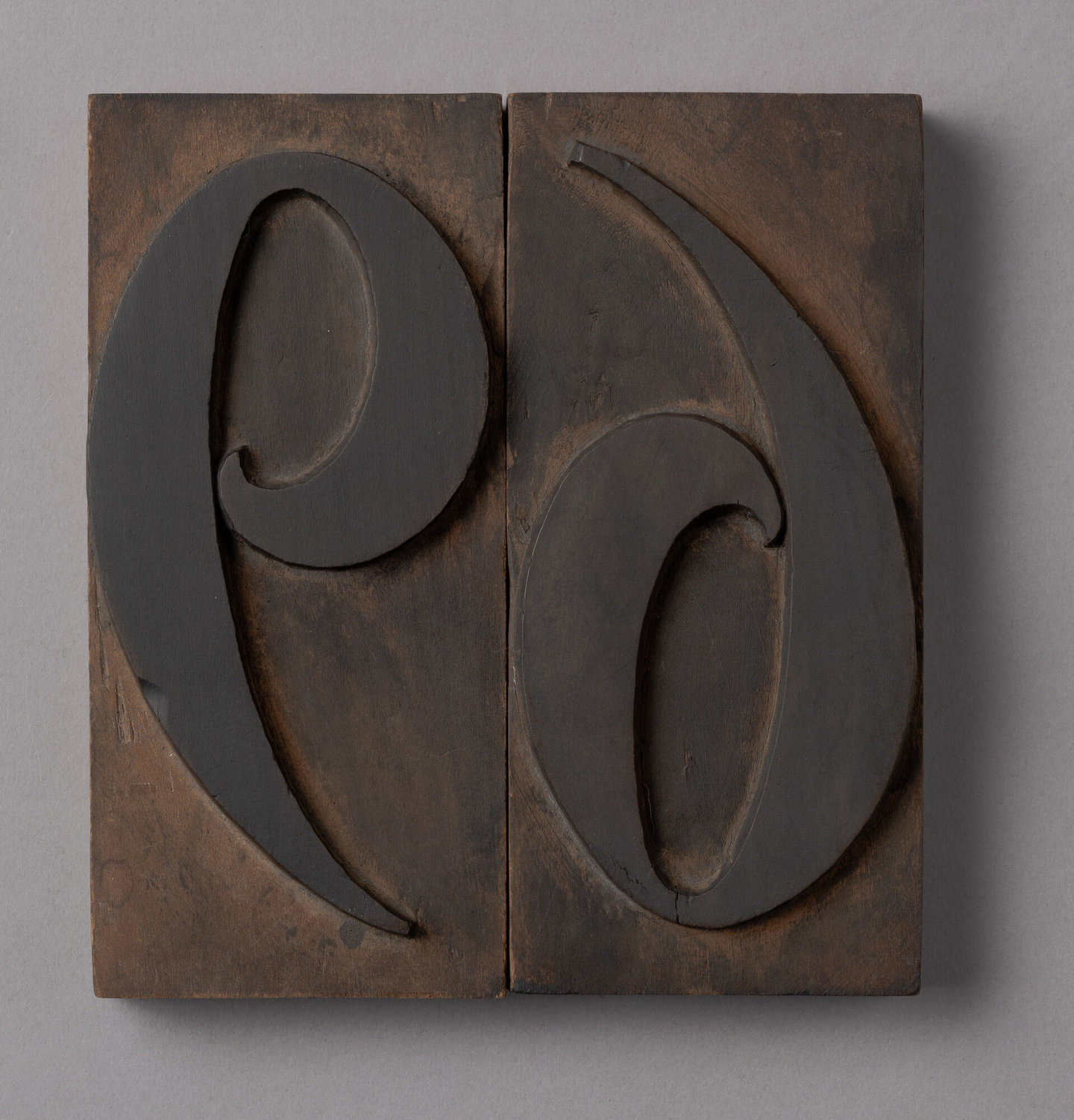 Houten drukletters van het type Roman