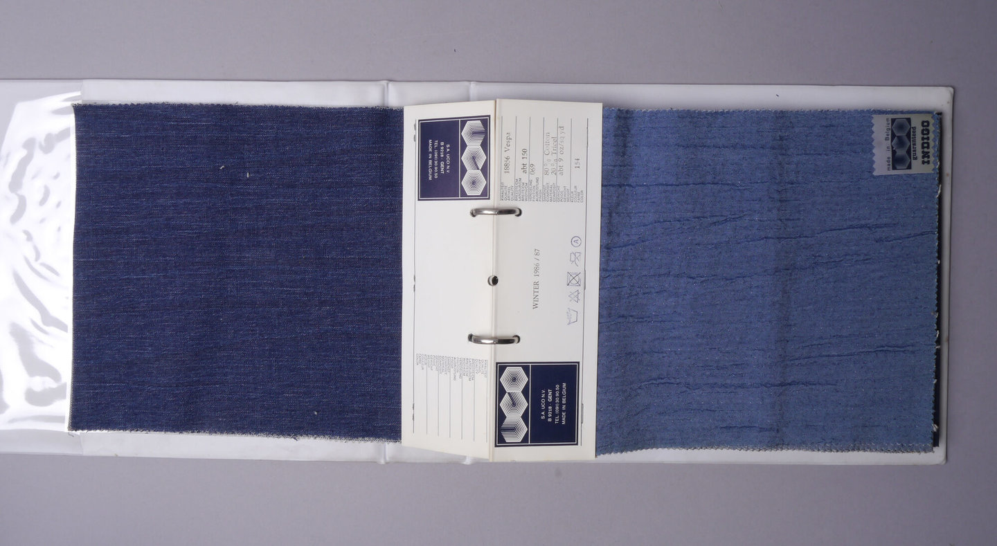 Staalboek met textielstalen van het merk UCO