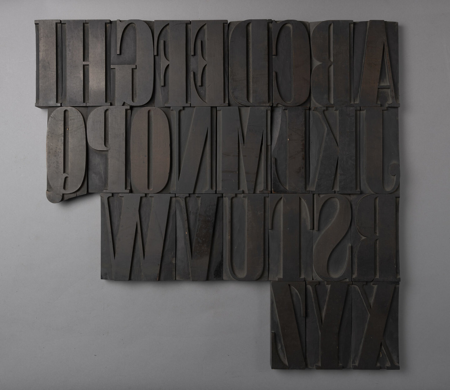 Houten drukletters van het type Roman