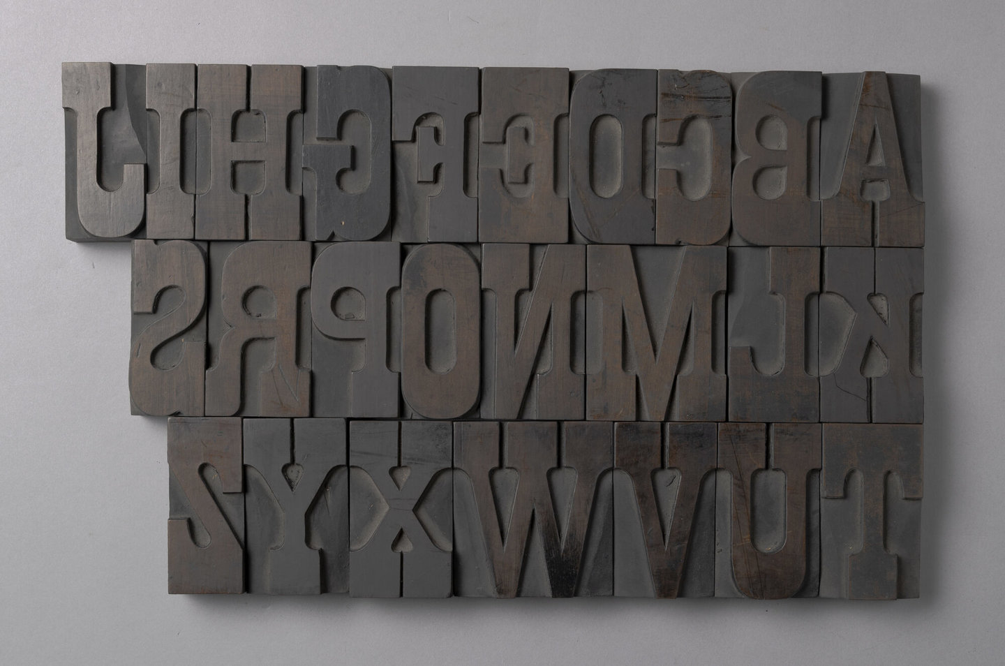 Houten drukletters van het type French Clarendon