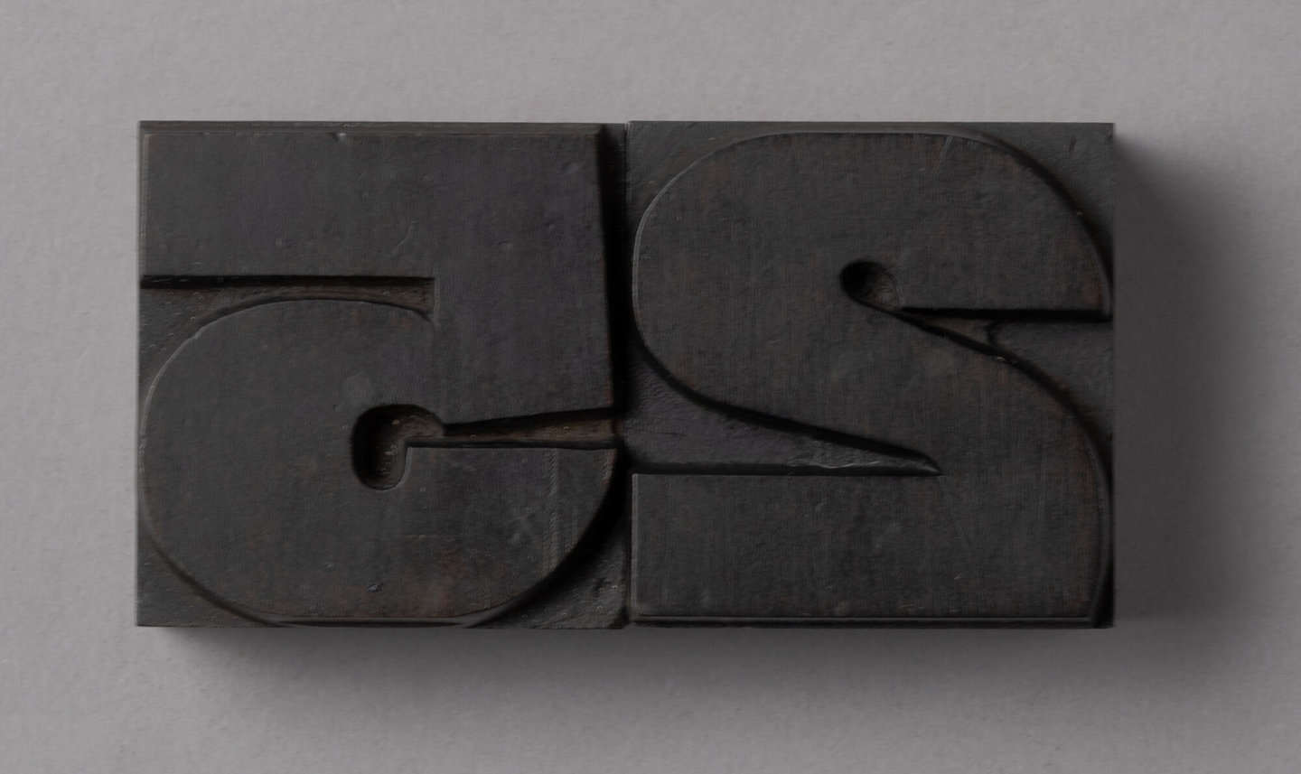 Houten drukletters van het type Gothic