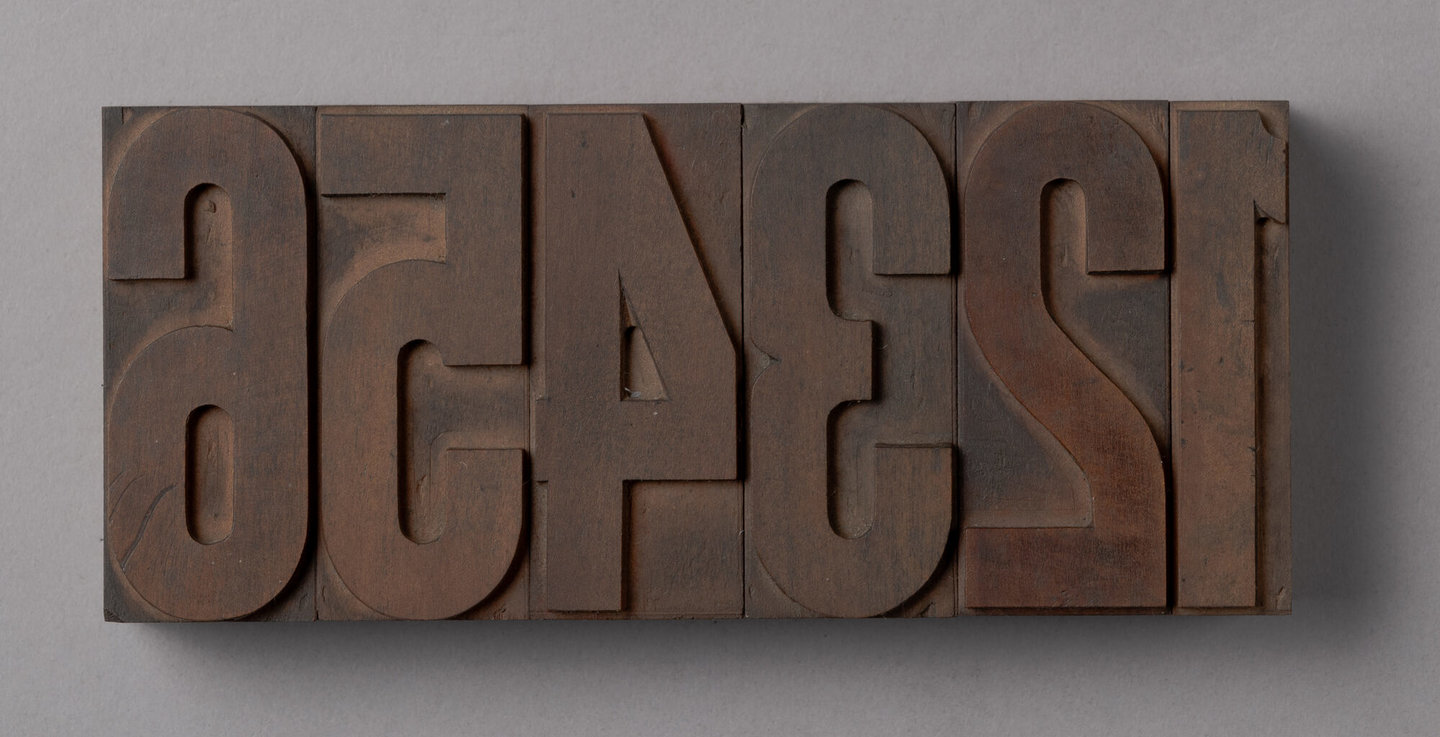 Houten drukletters van het type Gothic