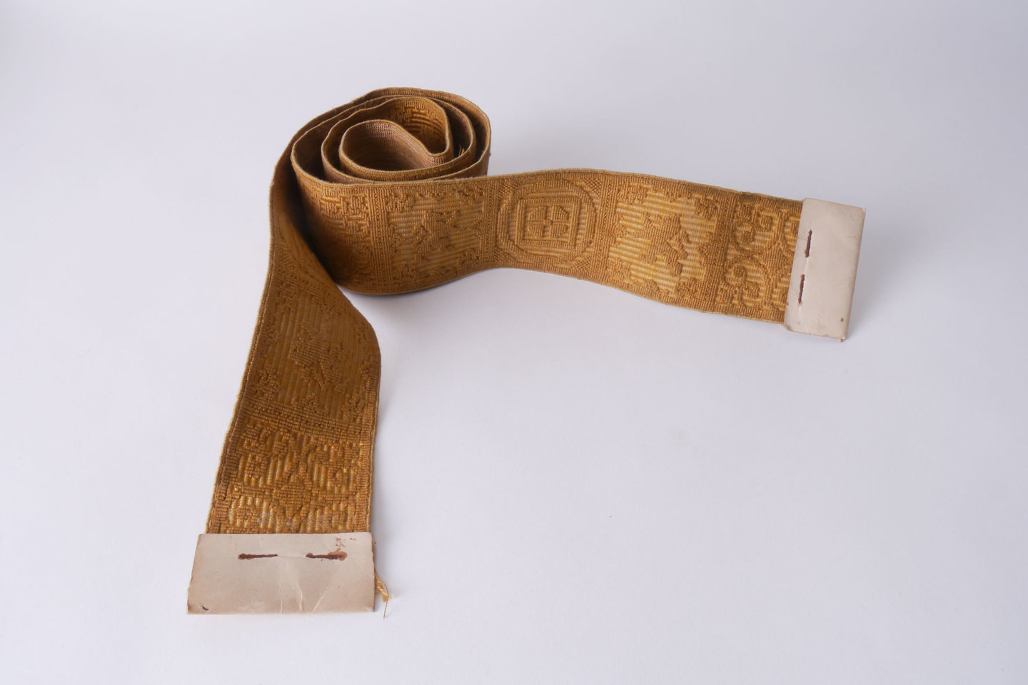 Galon of boord als onderdeel voor het vervaardigen van passement