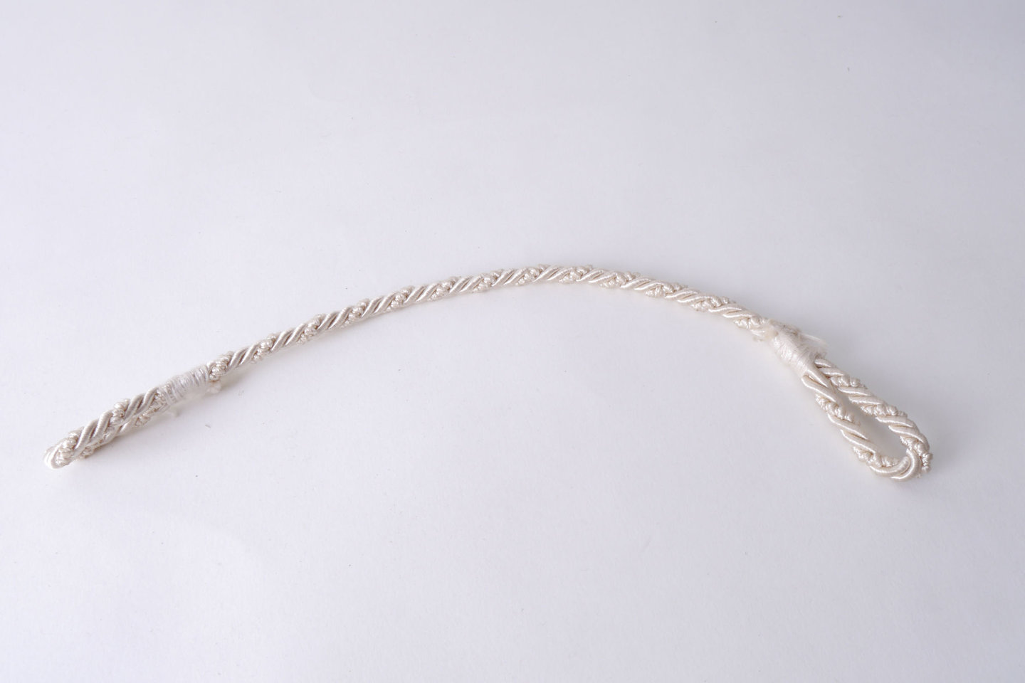 Embrasse câblée of gordijnkoord om gordijn open te houden