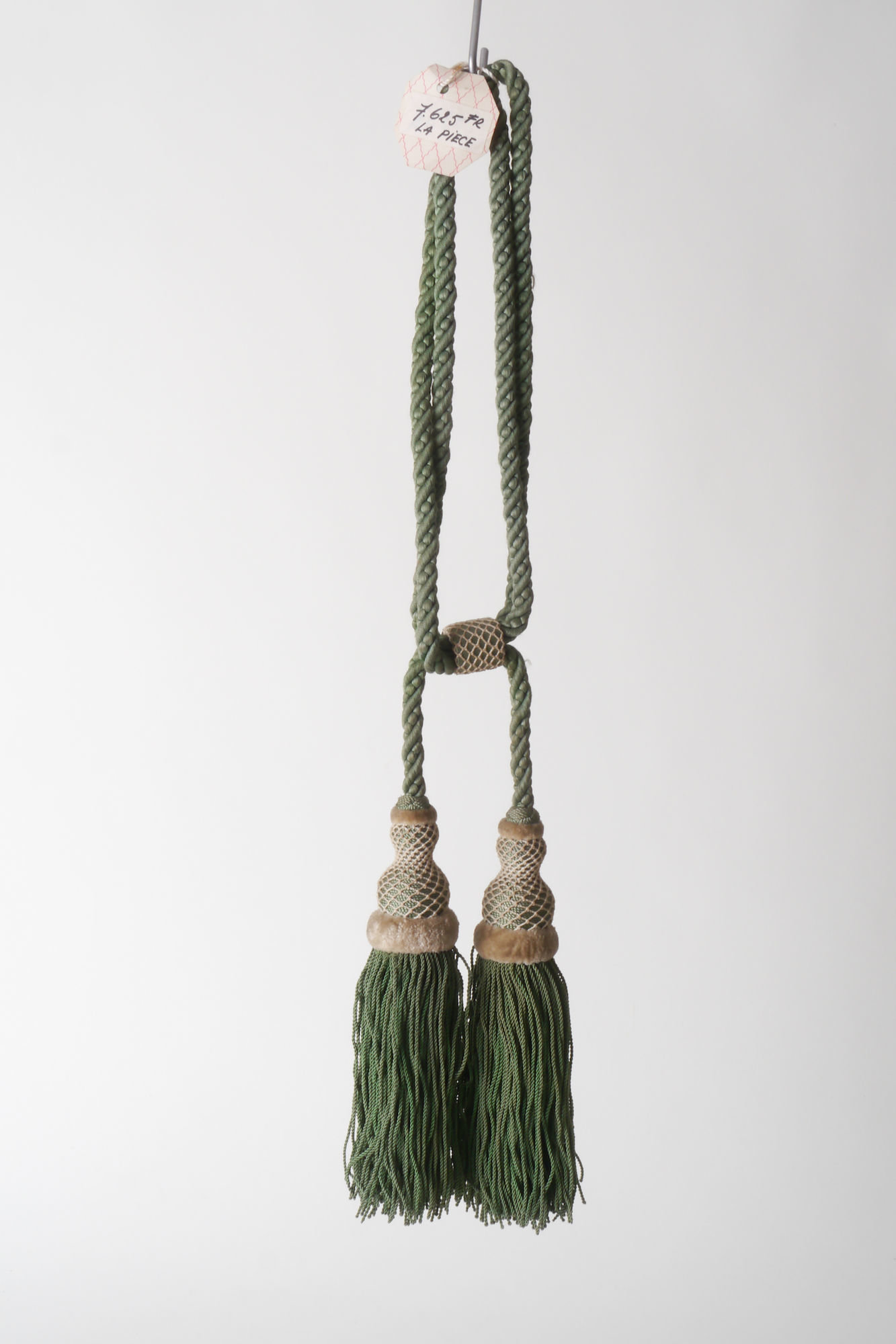 Embrasse om gordijn open te houden met 2 kwasten