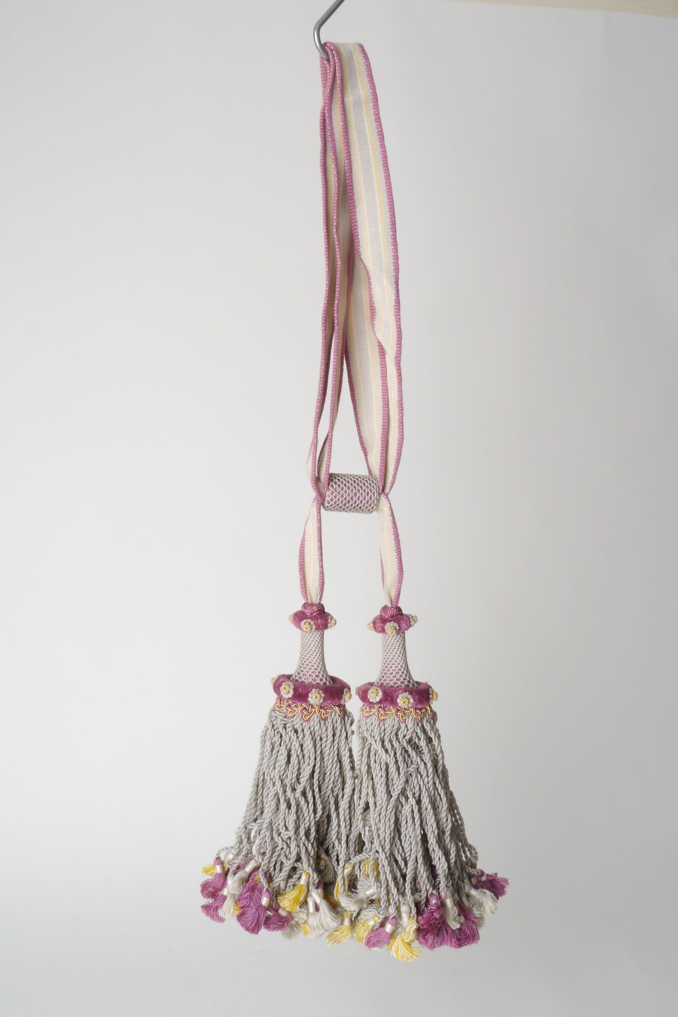 Embrasse om gordijn open te houden met 2 kwasten