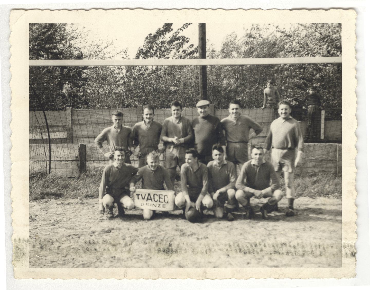 Bedrijfsvoetbalploeg van groothandel in elektronica Electro Radio Deinze