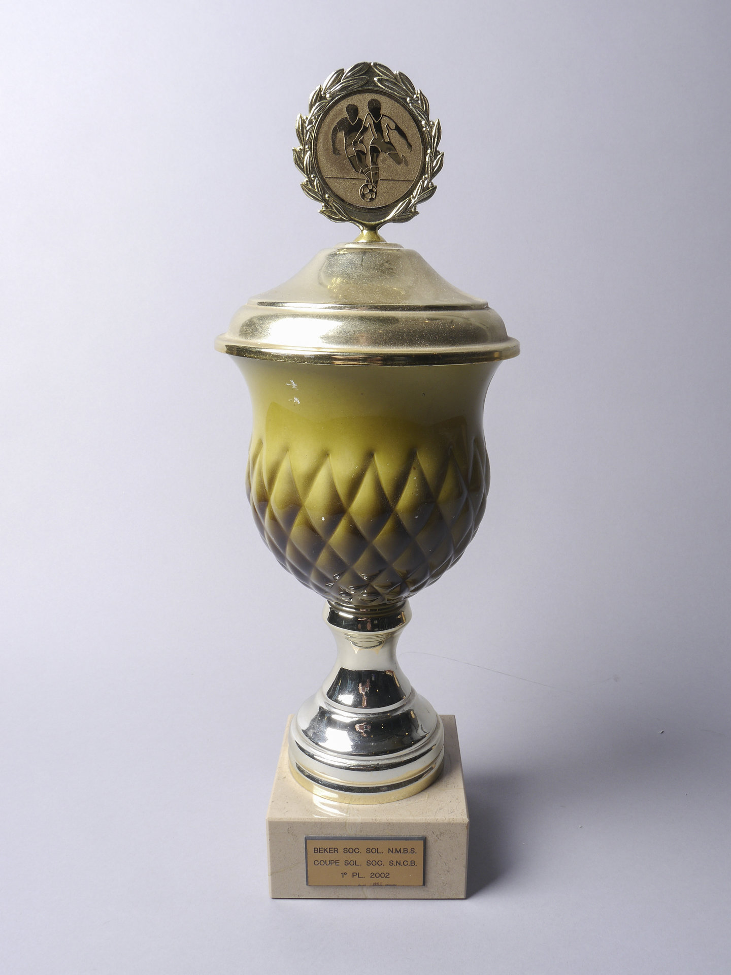 Voetbaltrofee uitgereikt aan bedrijfsvoetbalploeg van de NMBS