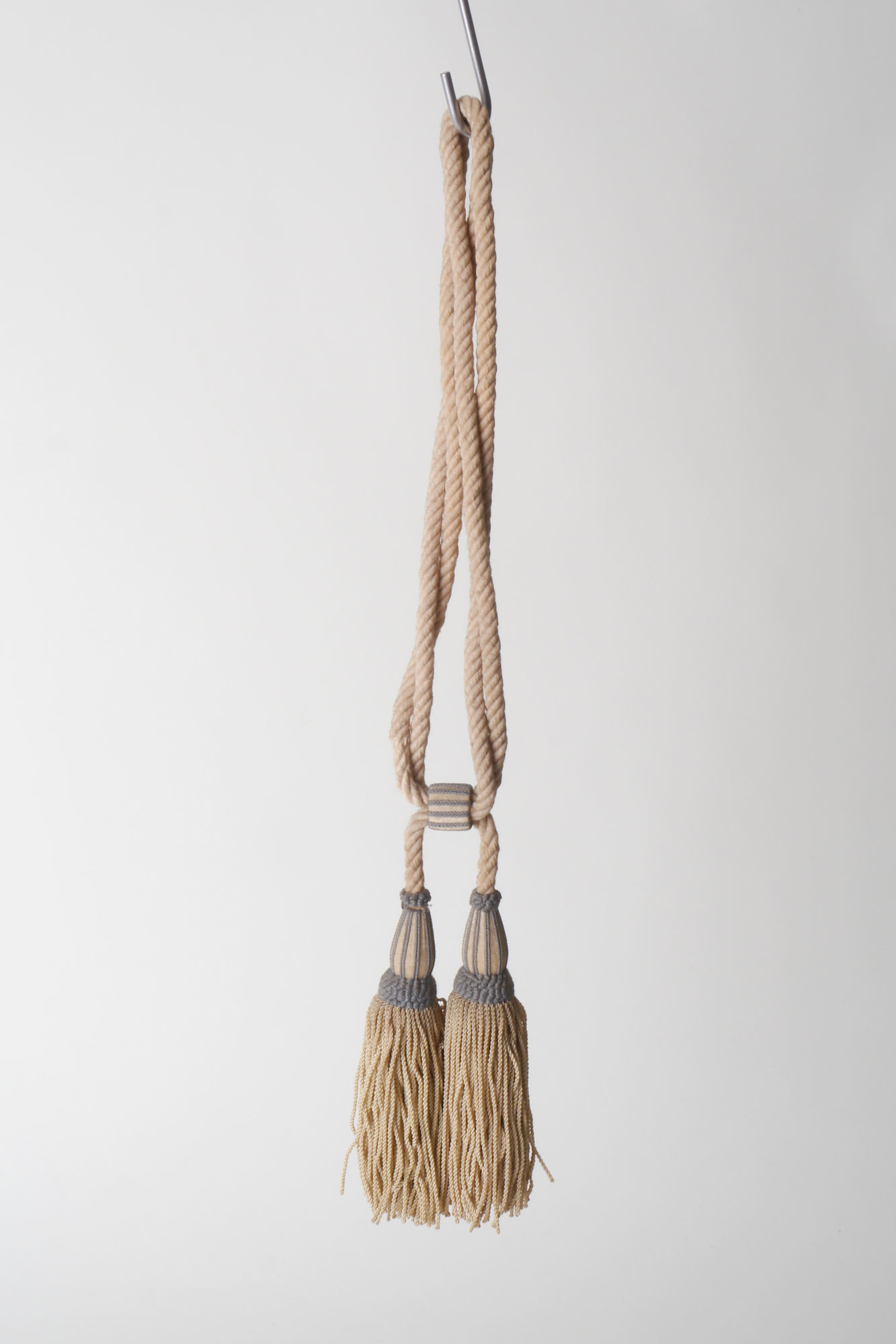 Embrasse om gordijn open te houden met 2 kwasten