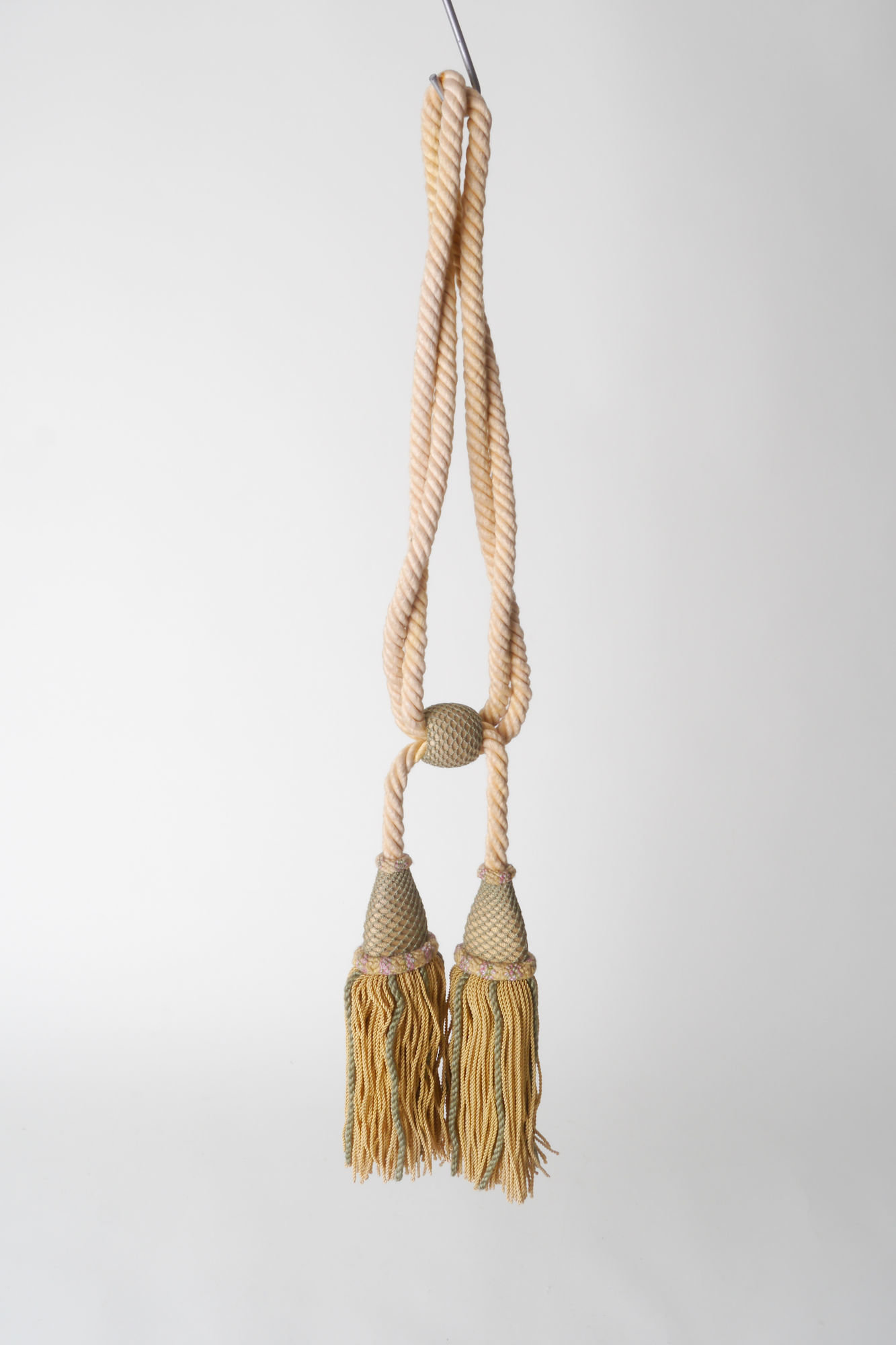 Embrasse om gordijn open te houden met 2 kwasten