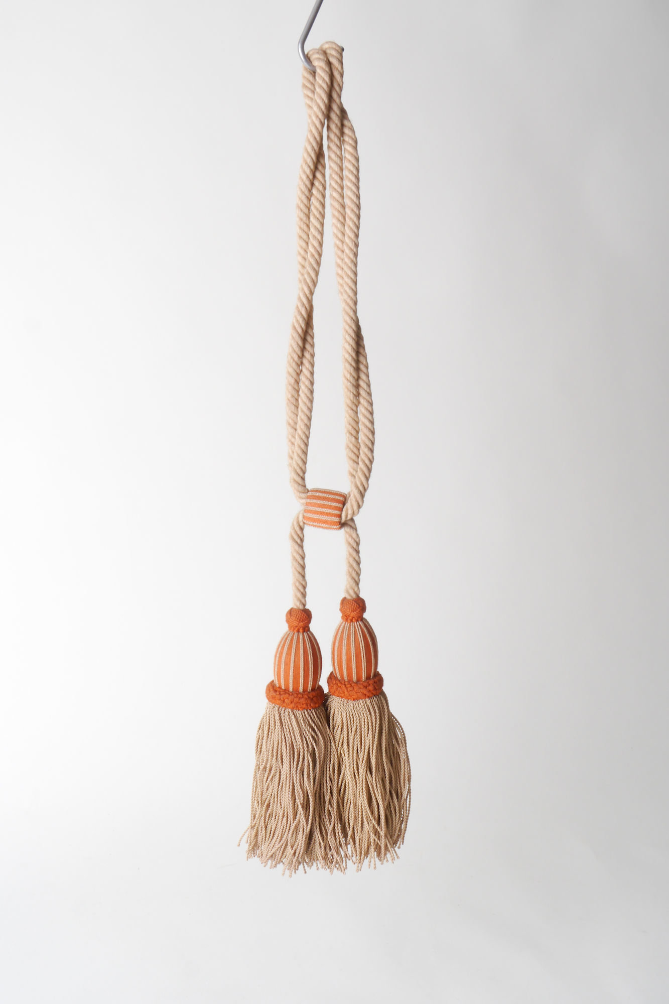 Embrasse om gordijn open te houden met 2 kwasten