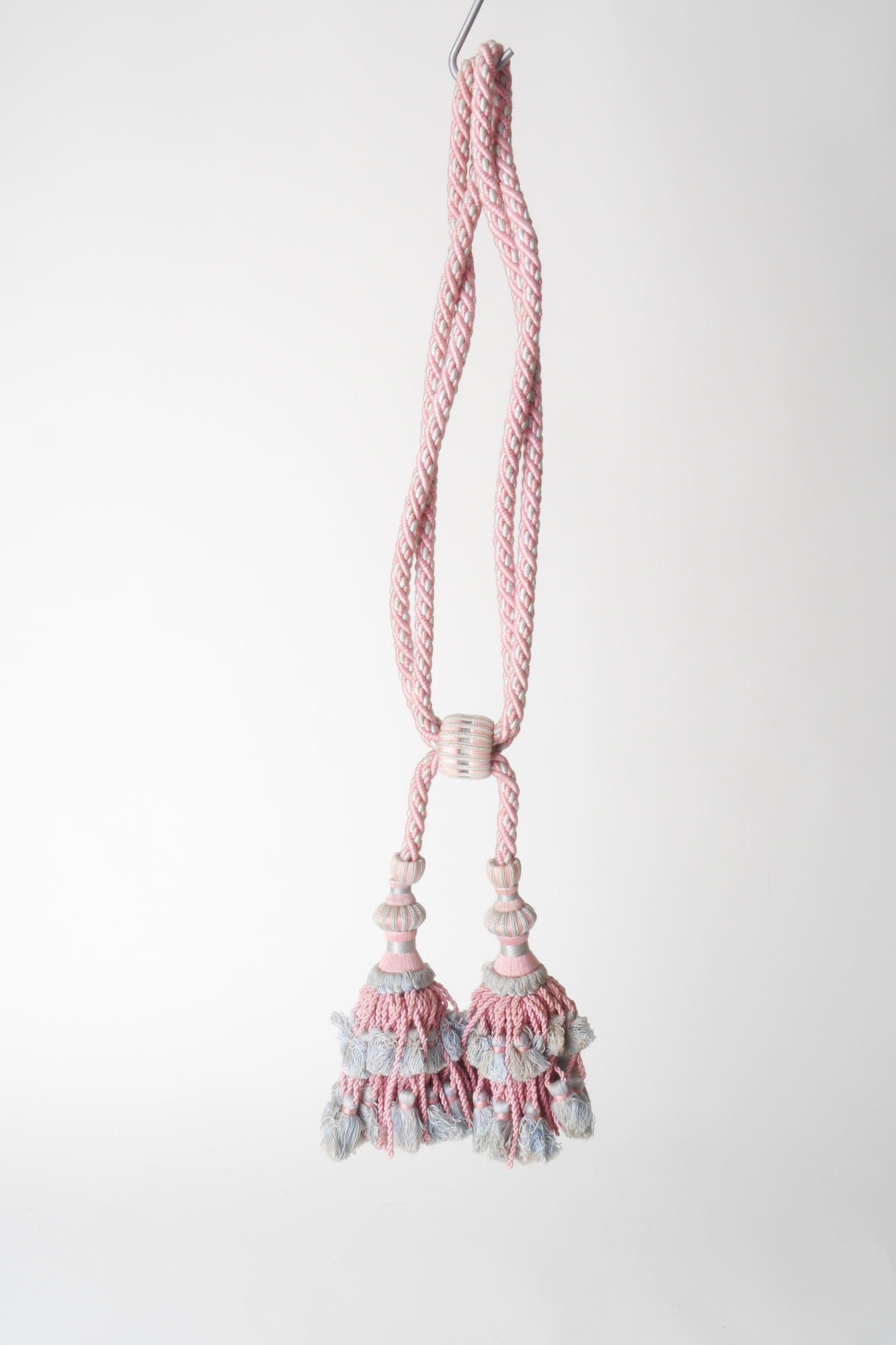 Embrasse om gordijn open te houden met 2 kwasten