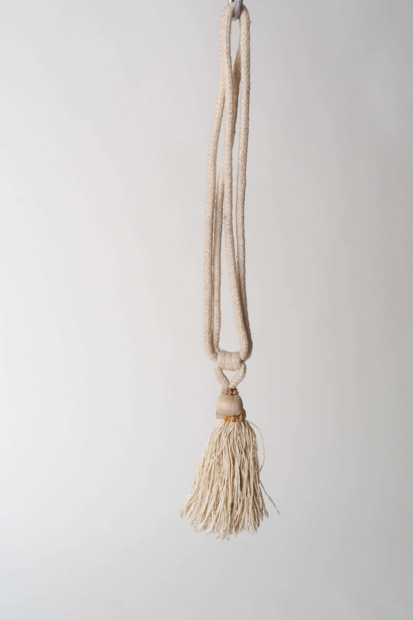 Embrasse om gordijn open te houden met 1 kwast