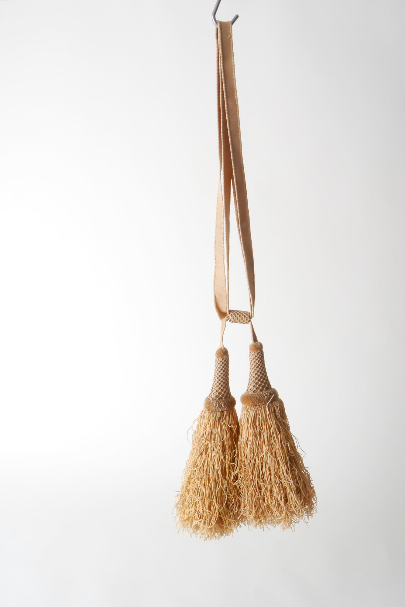 Embrasse om gordijn open te houden met 2 kwasten