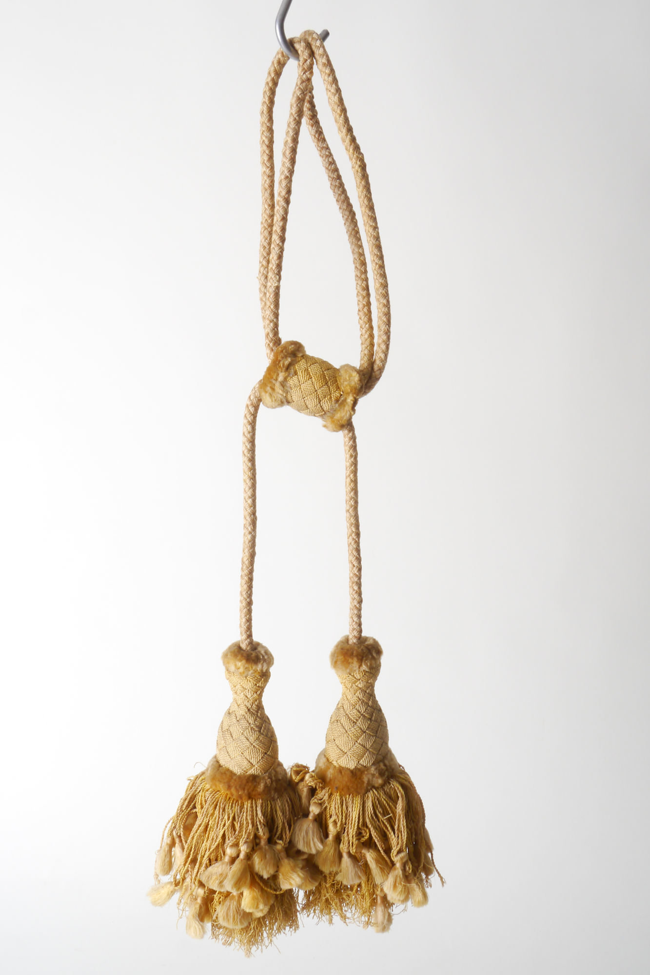 Embrasse om gordijn open te houden met 2 kwasten