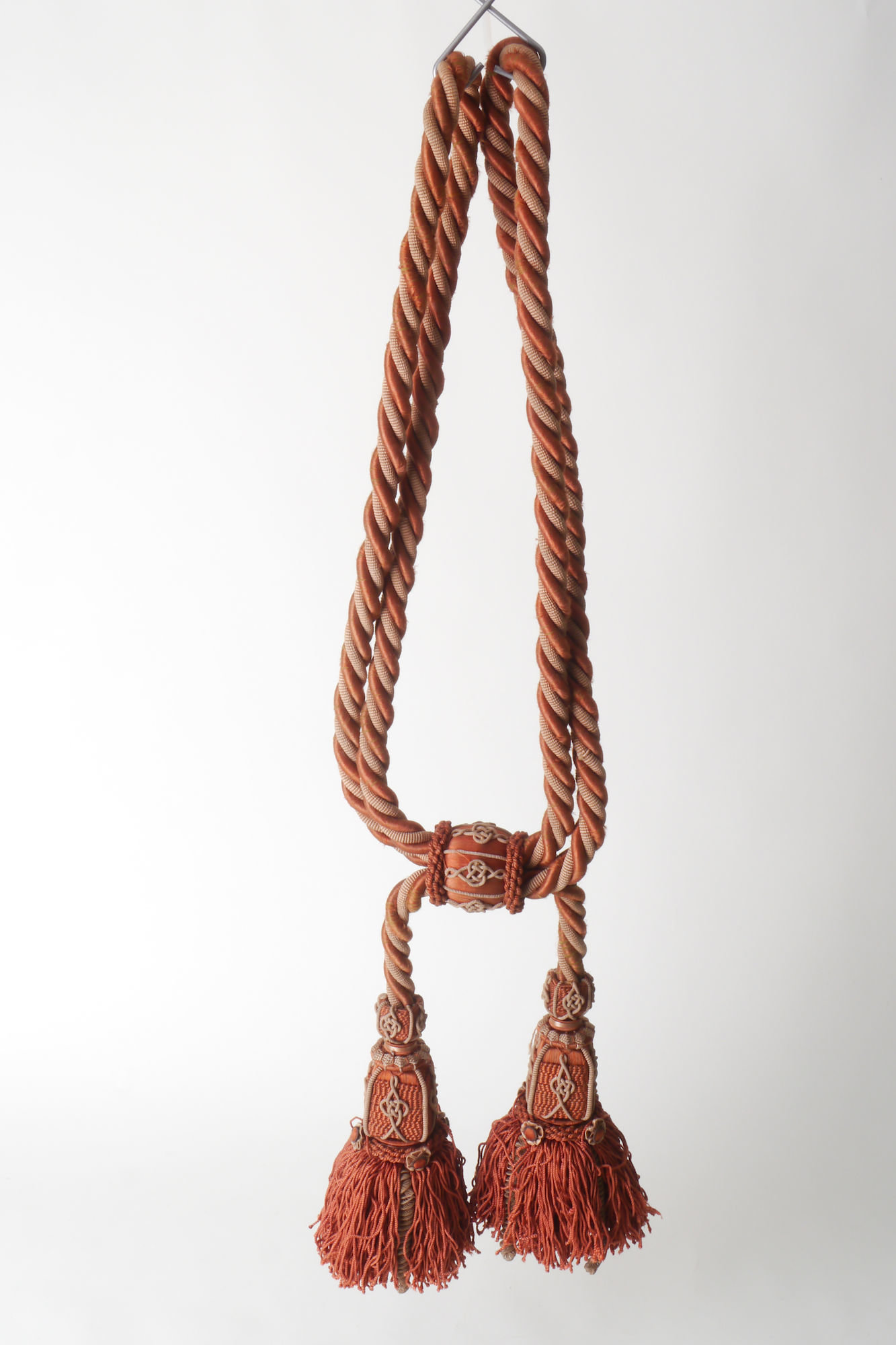 Embrasse om gordijn open te houden met 2 kwasten