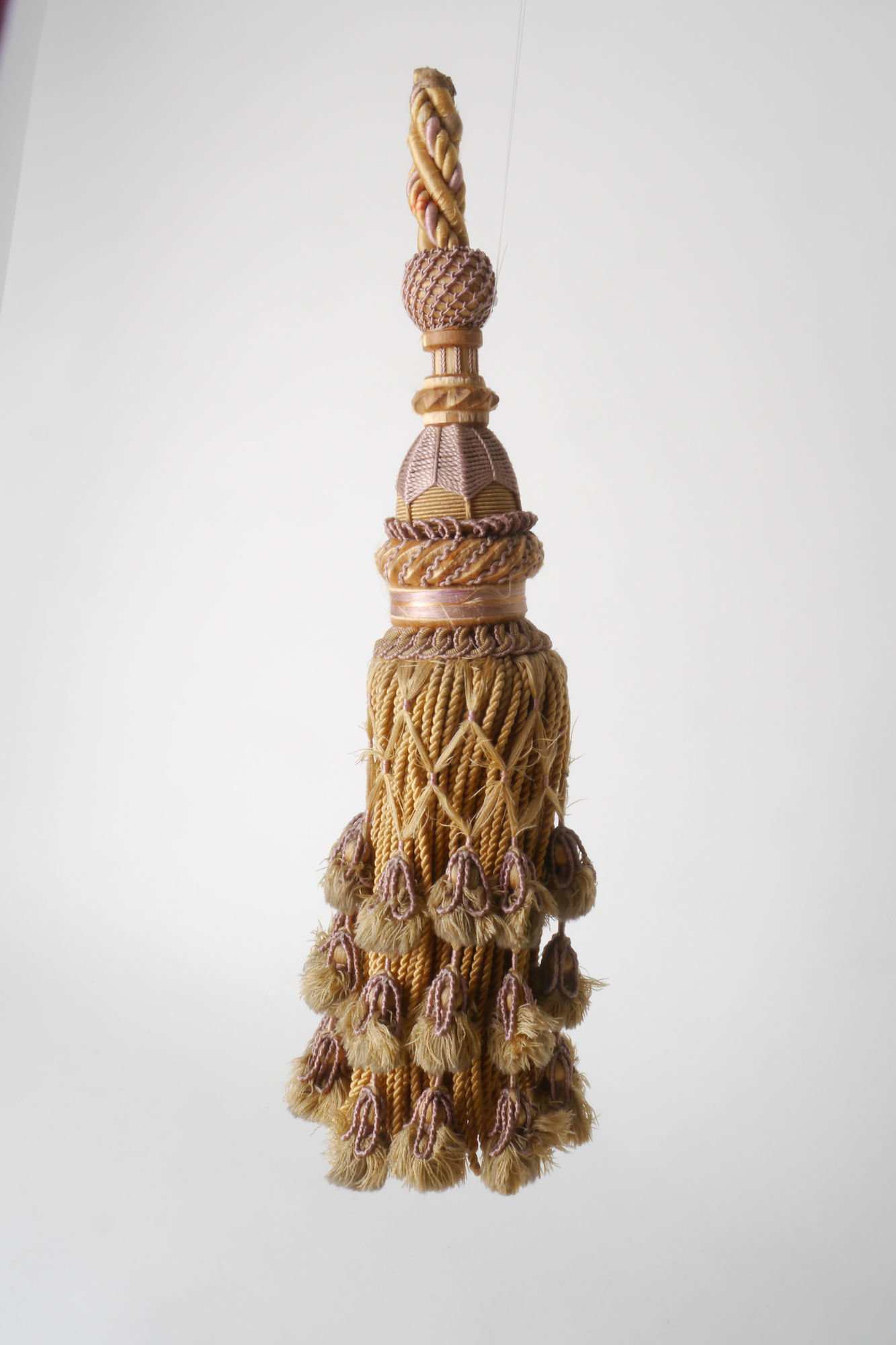 Gland of kwast met 7 vormen, keel en rok