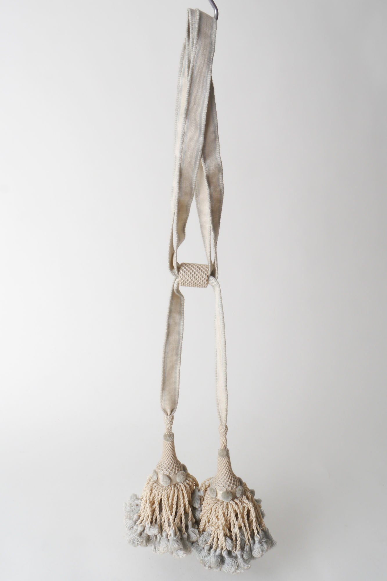 Embrasse om gordijn open te houden met 2 kwasten